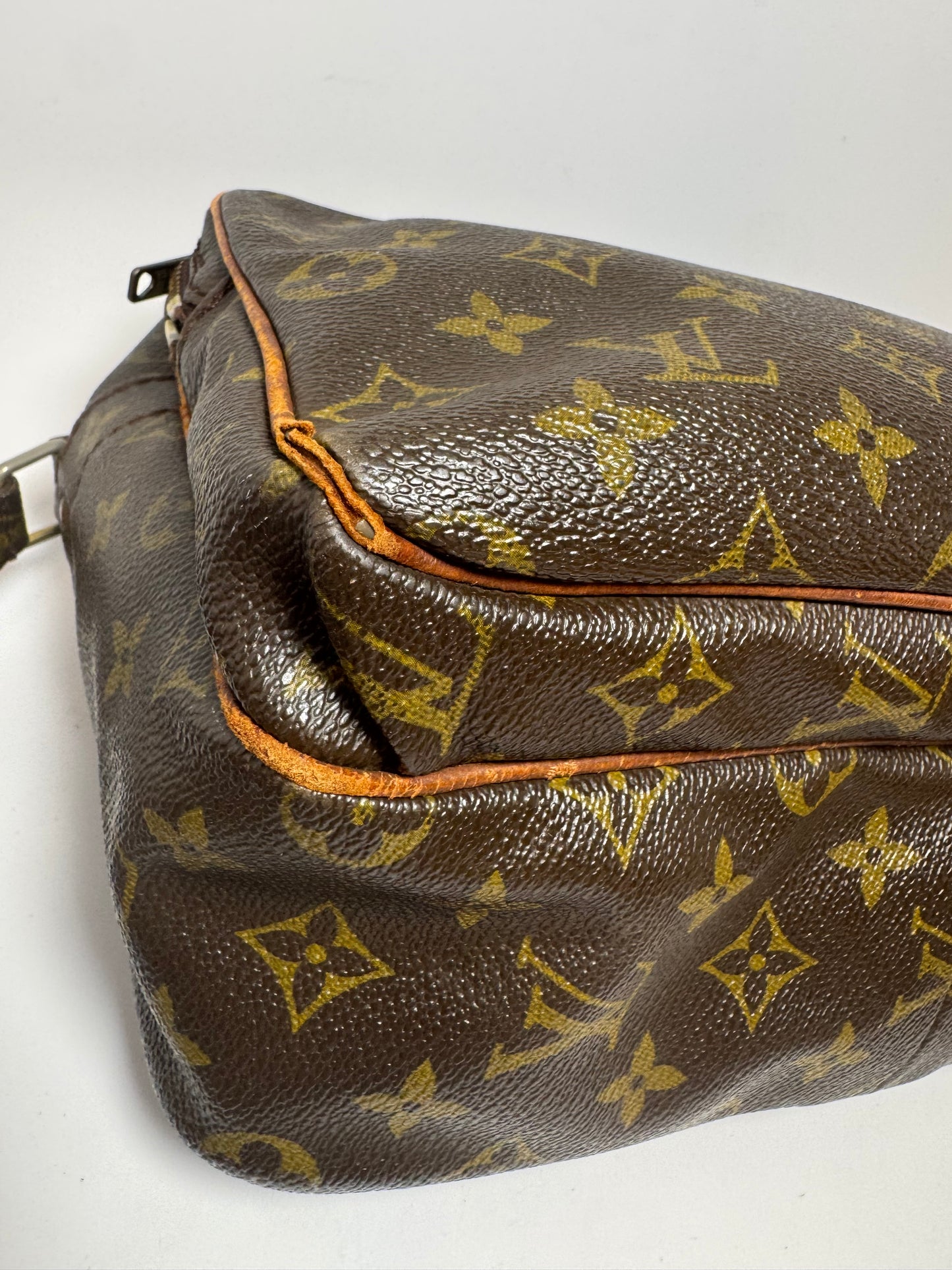 Louis Vuitton Nile Monogram Crossbody- pre date code