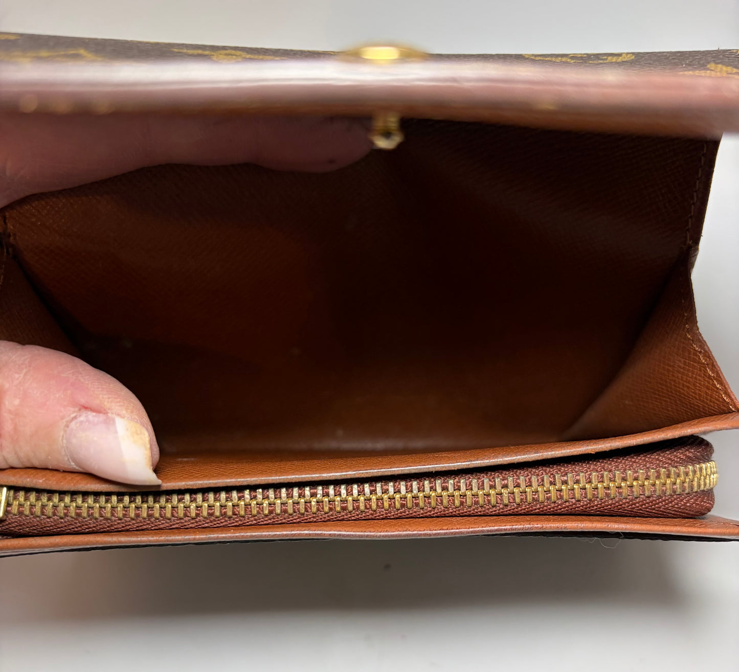 Louis Vuitton Porte-Monnaie Tressor Monogram Wallet