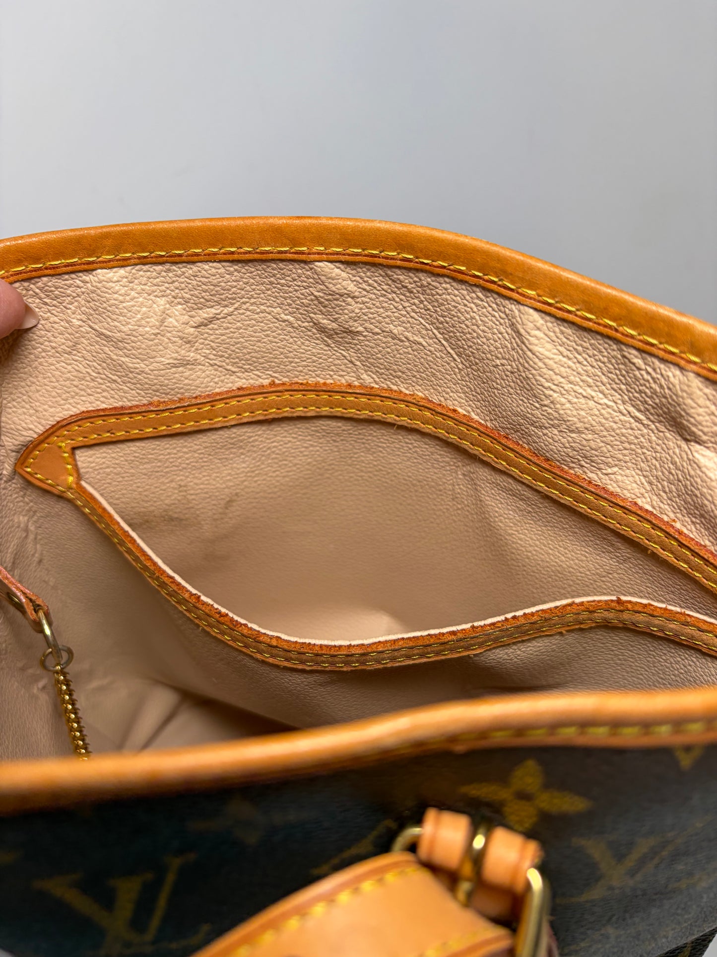 Louis Vuitton Petit Bucket PM Monogram Tote/Shoulder Bag