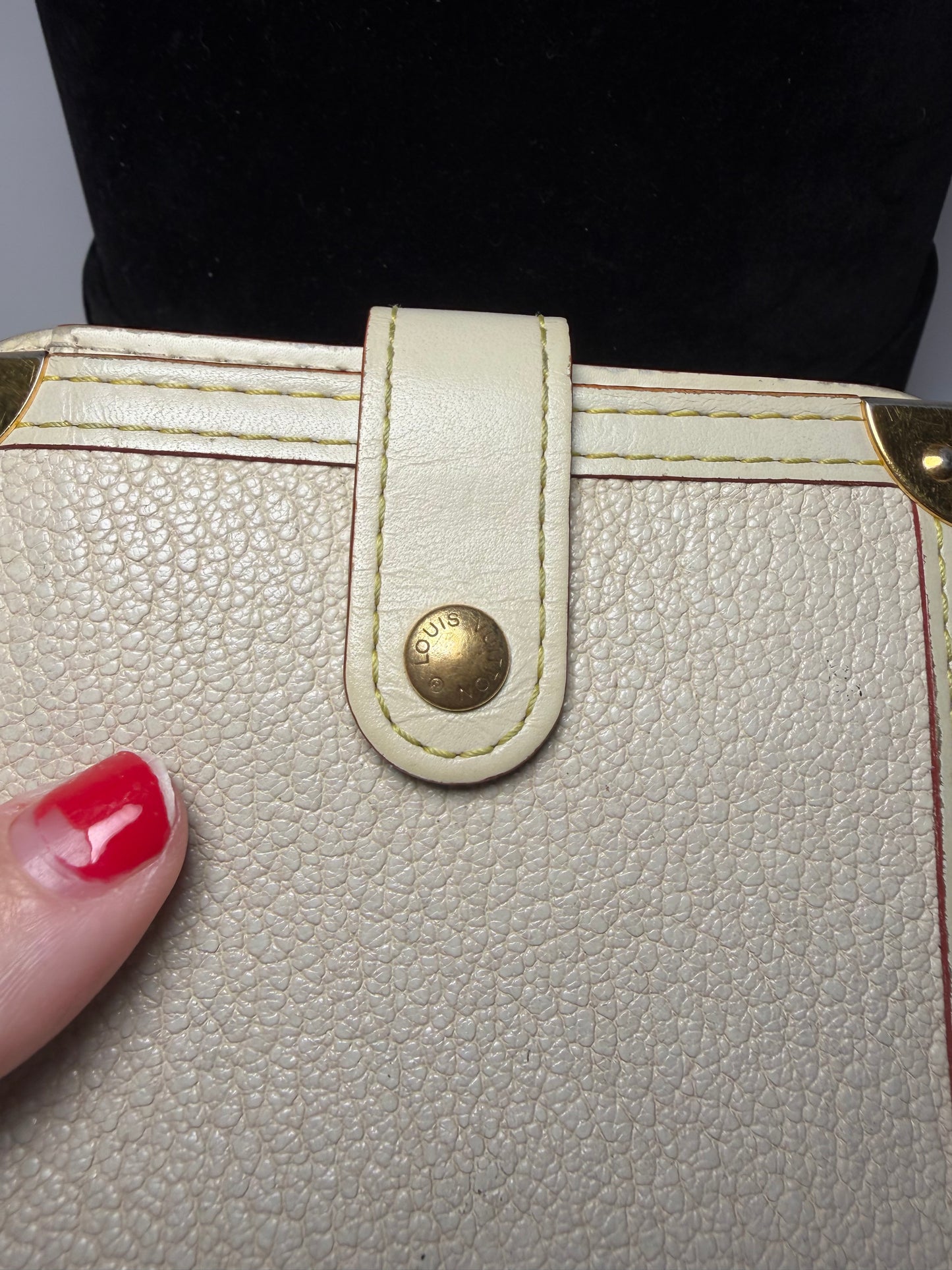 Louis Vuitton Suhali Compact Leather Ivory Wallet