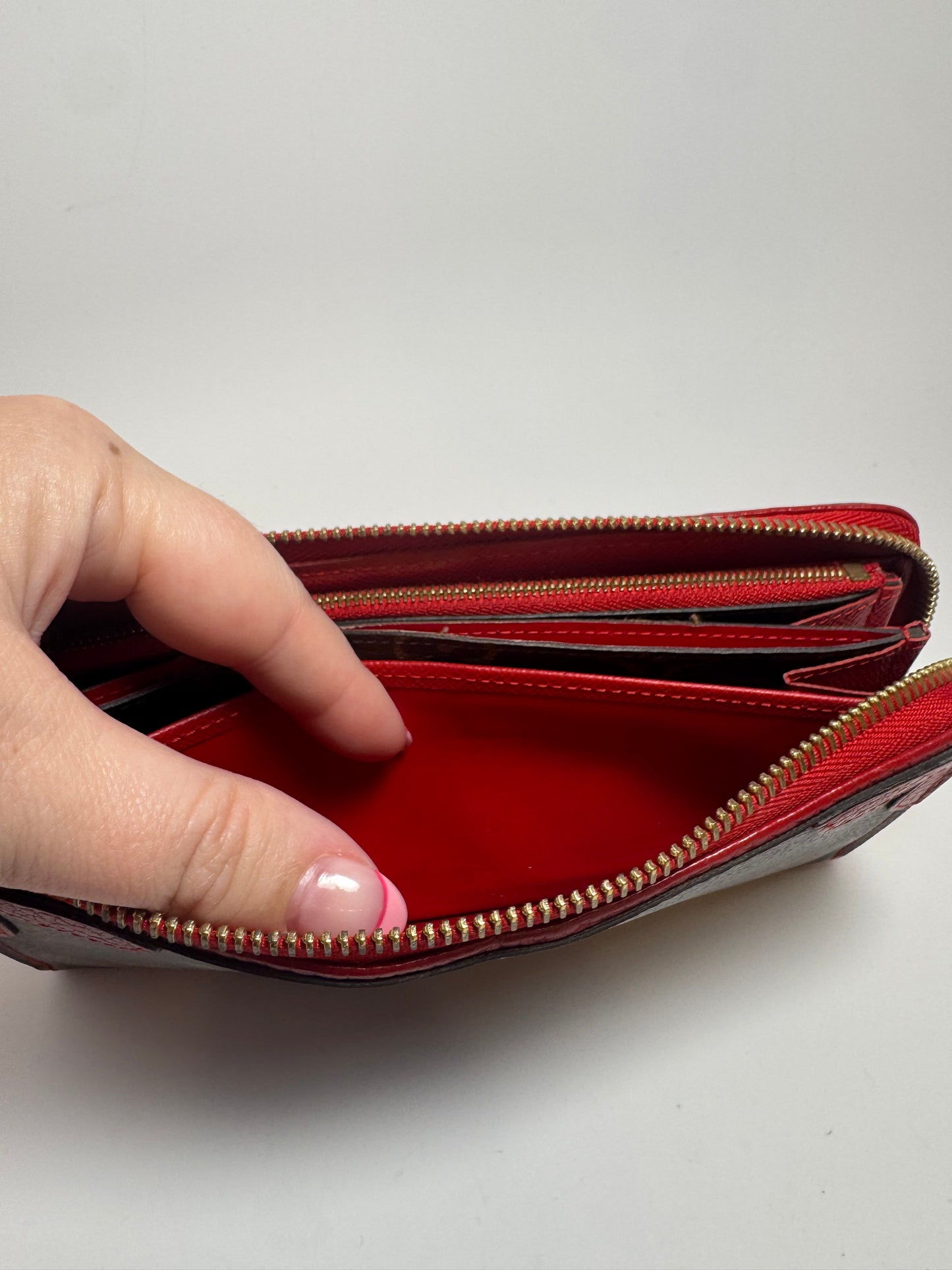 Louis Vuitton Retiro Zippy Wallet in Cerise Red Monogram