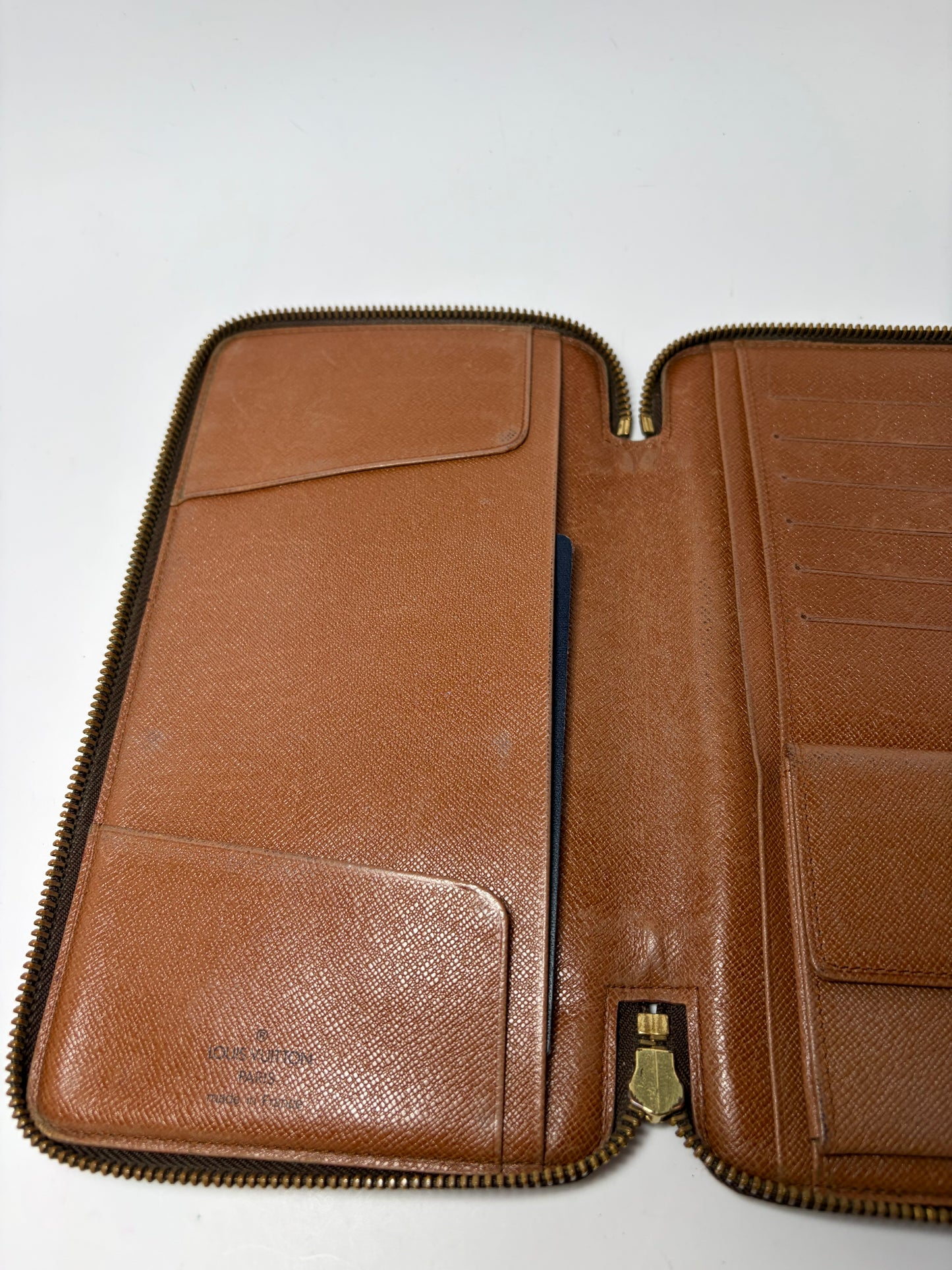 Louis Vuitton Zippy Organizer in Monogram