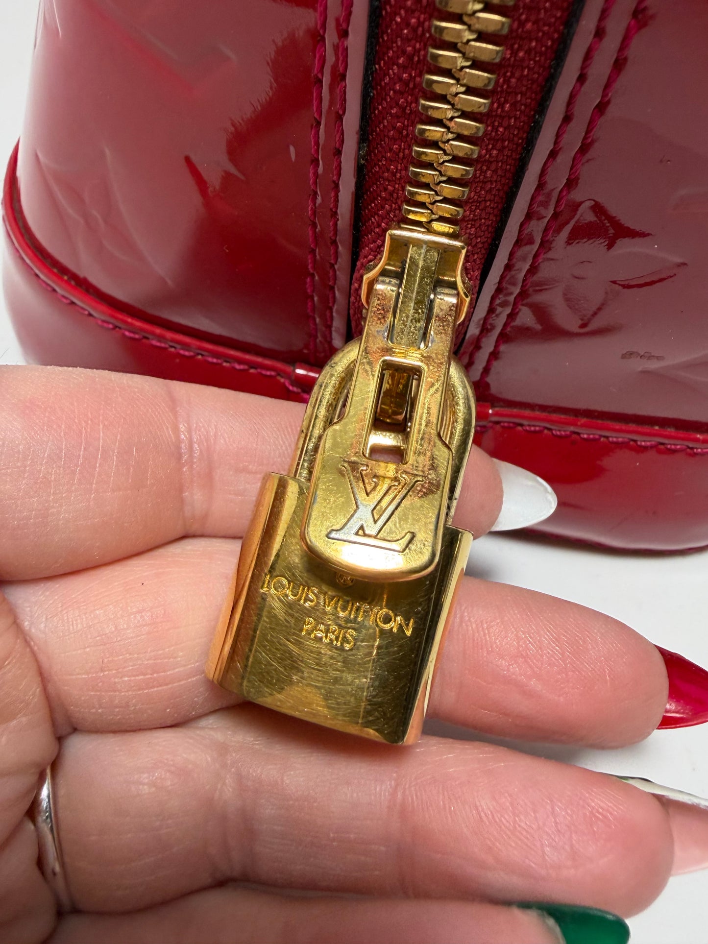 Louis Vuitton Alma PM Vernis Rose 🌹 Red