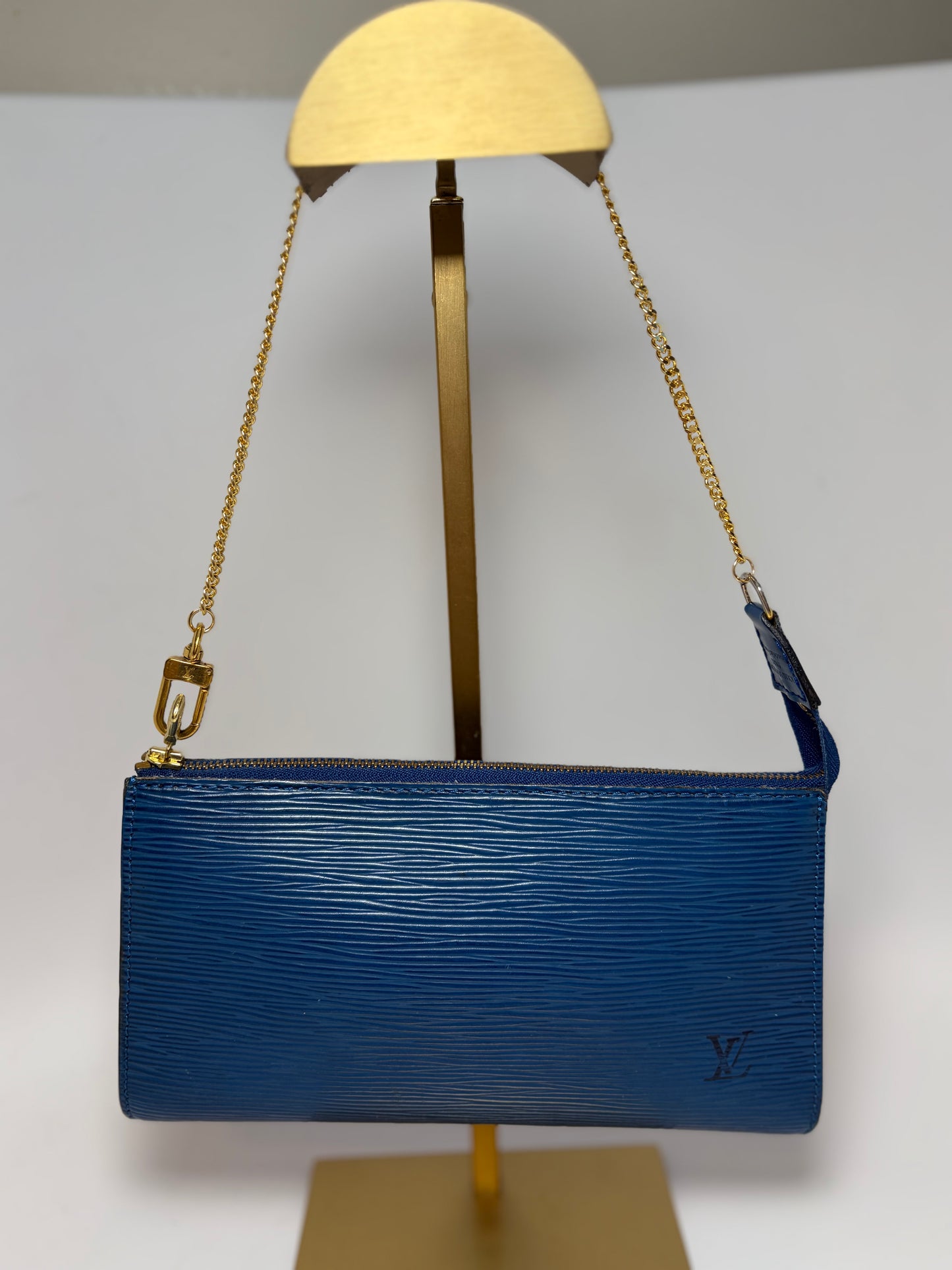 Louis Vuitton Pouch Pochette Accessories in Blue Epi Leather with LV Gold Chain