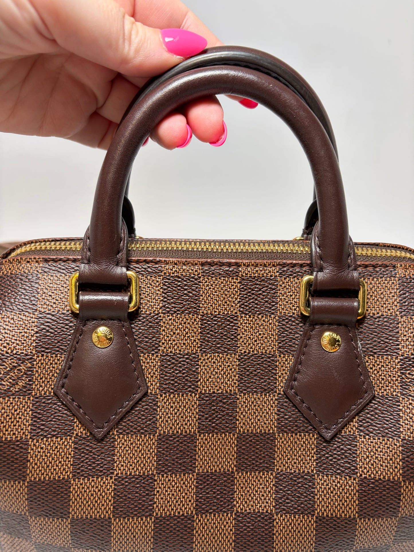 Louis Vuitton Speedy 20 Bandouliere Damier Ebene w/COA, dust bag & box