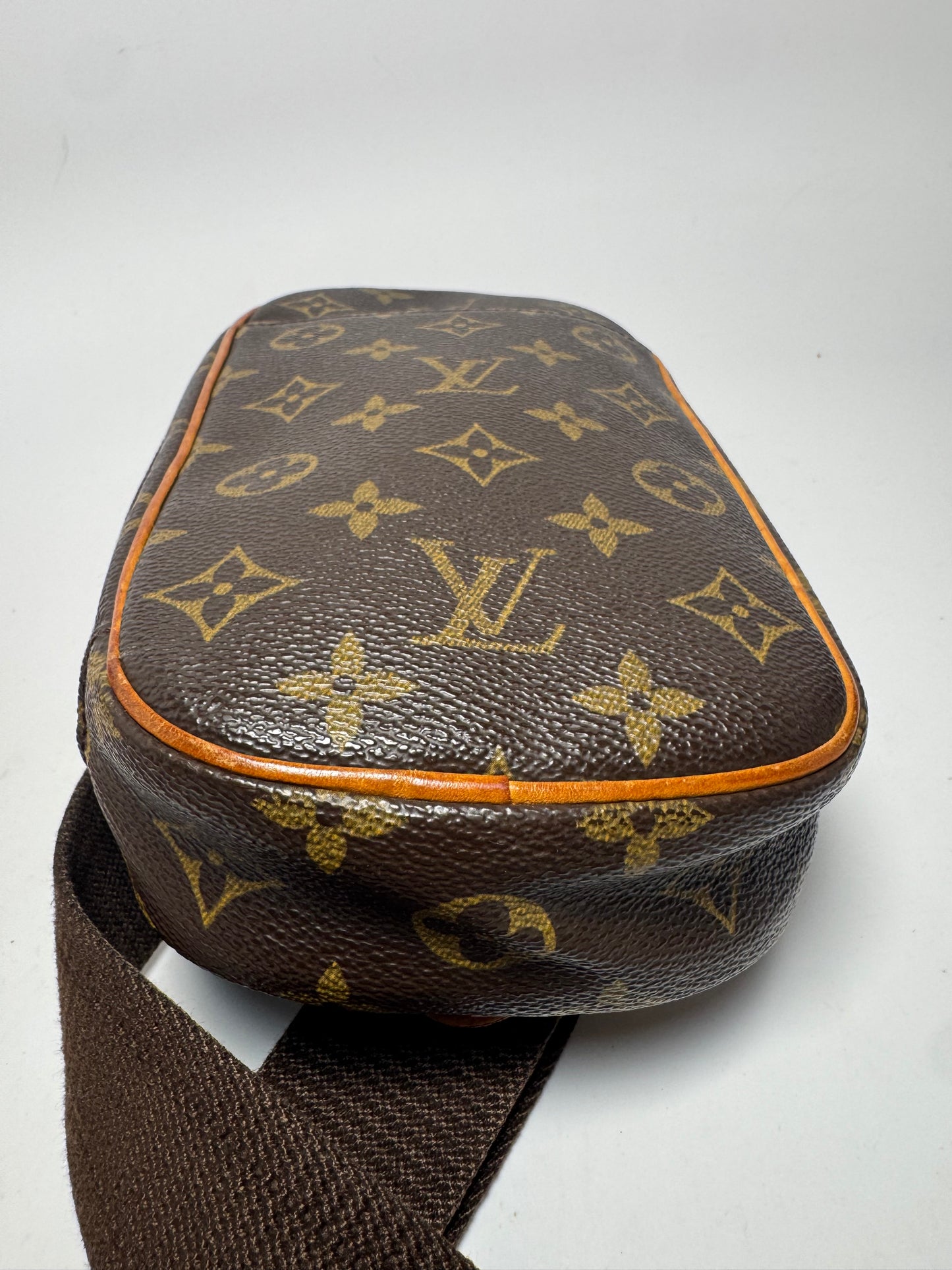Louis Vuitton Pochette Gange Monogram Bum Bag/Sling Bag in Monogram