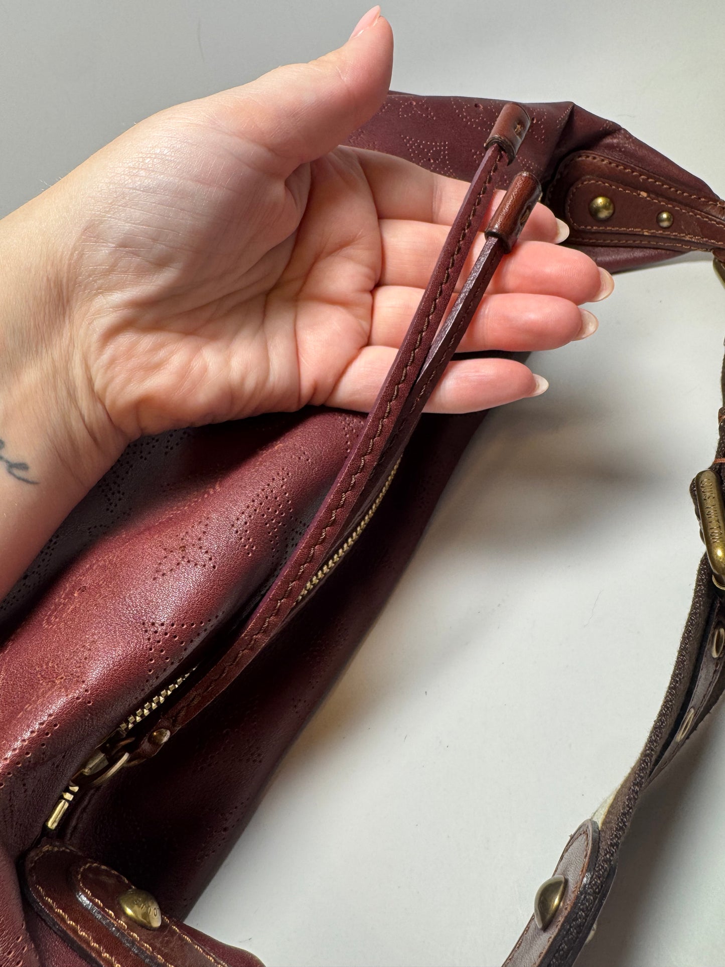 Louis Vuitton Onatah GM Leather Aubergine Limited Edition Shoulder Bag