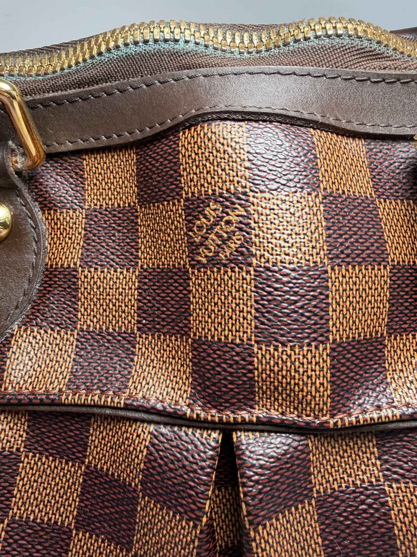 Louis Vuitton Damier Ebene Trevi PM w/shoulder strap