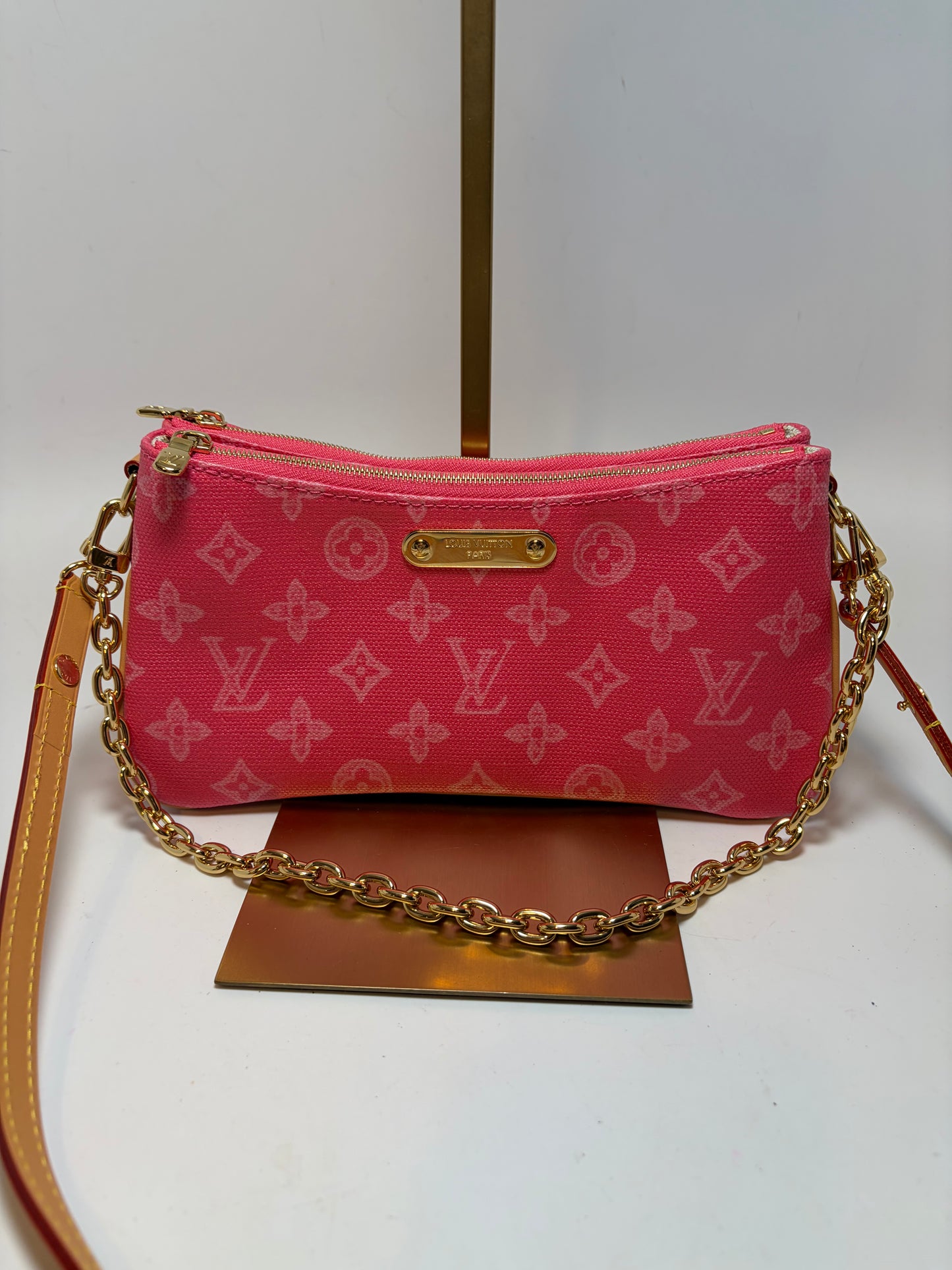 Louis Vuitton Liv Pochette Rose Ruban Monogram Shoulder Bag/Crossbody