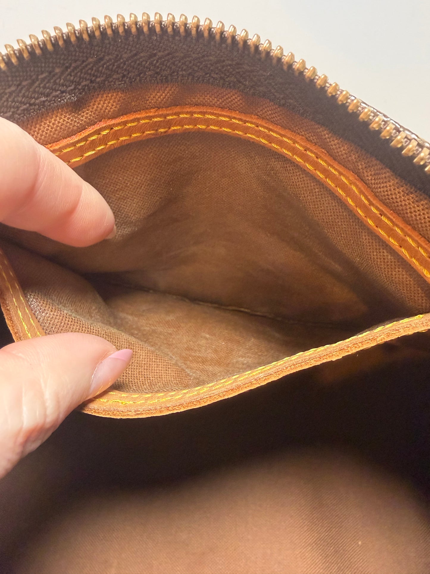 Louis Vuitton Speedy 25 Monogram