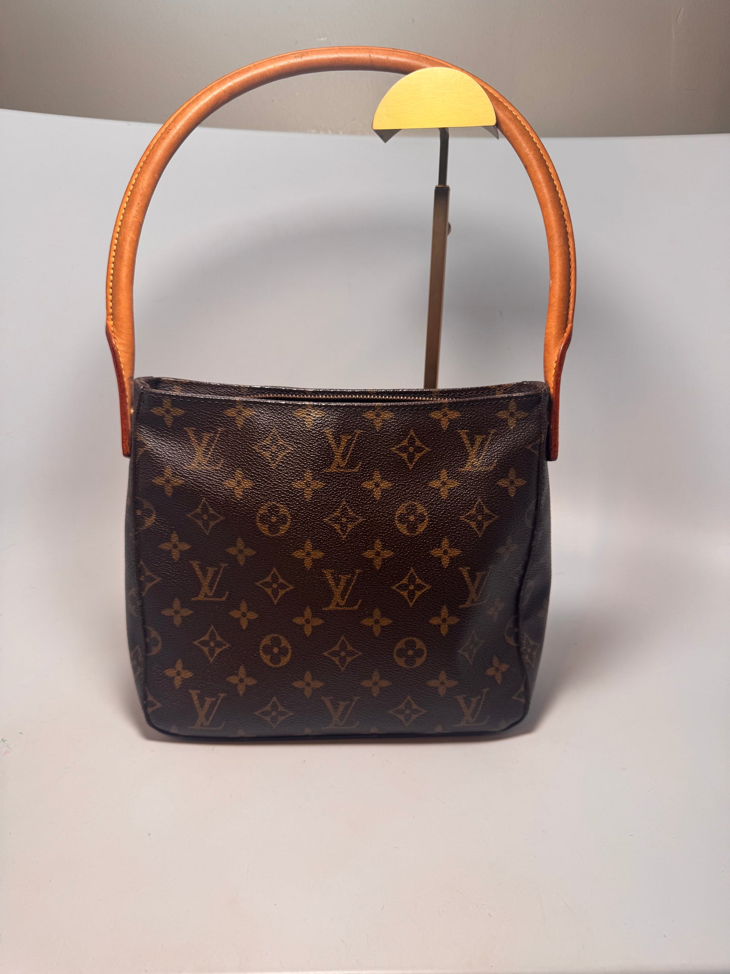 Louis Vuitton Looping MM Monogram Shoulder Bag