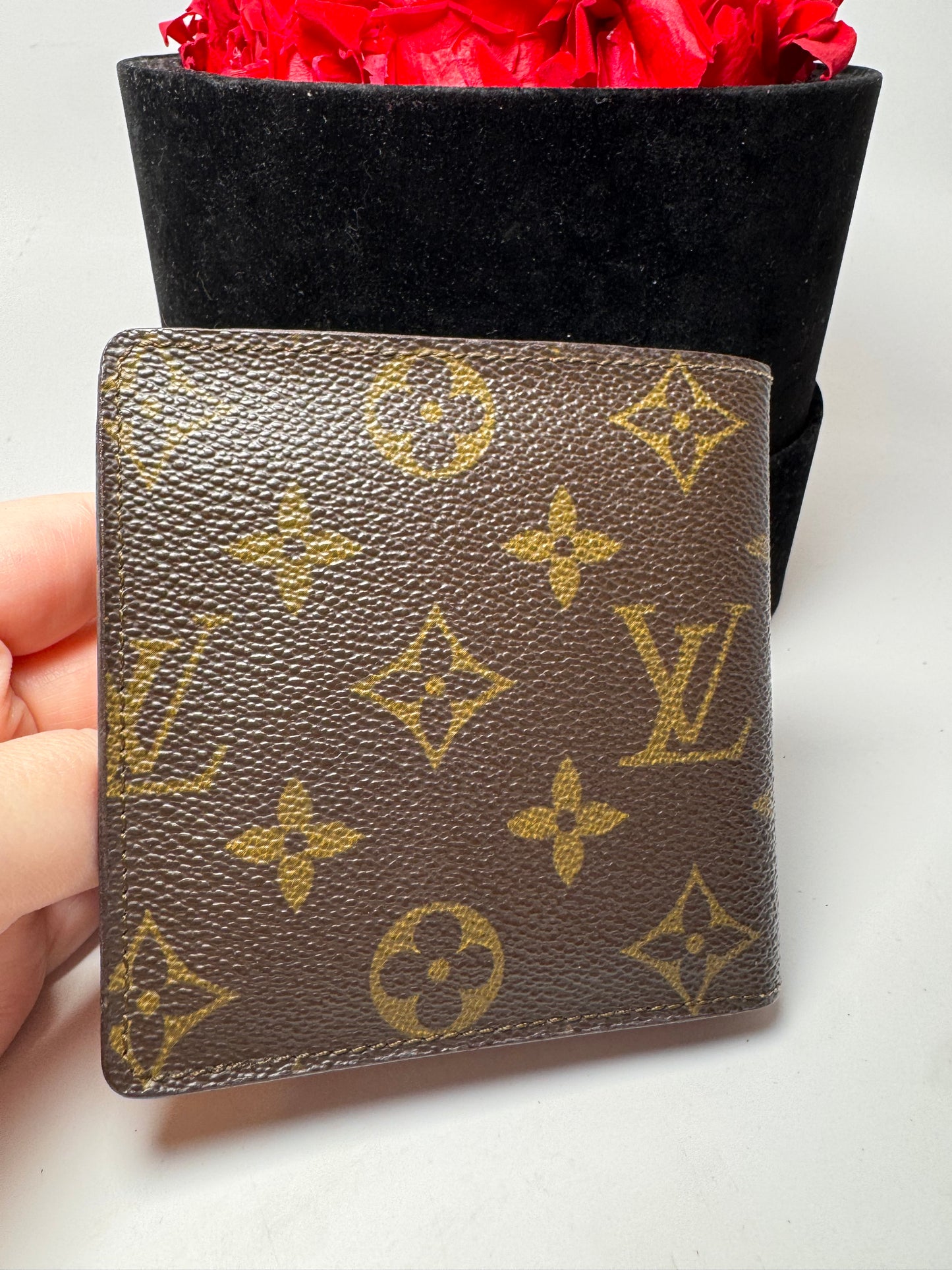Louis Vuitton Monogram Bifold Wallet w/Coin Pocket