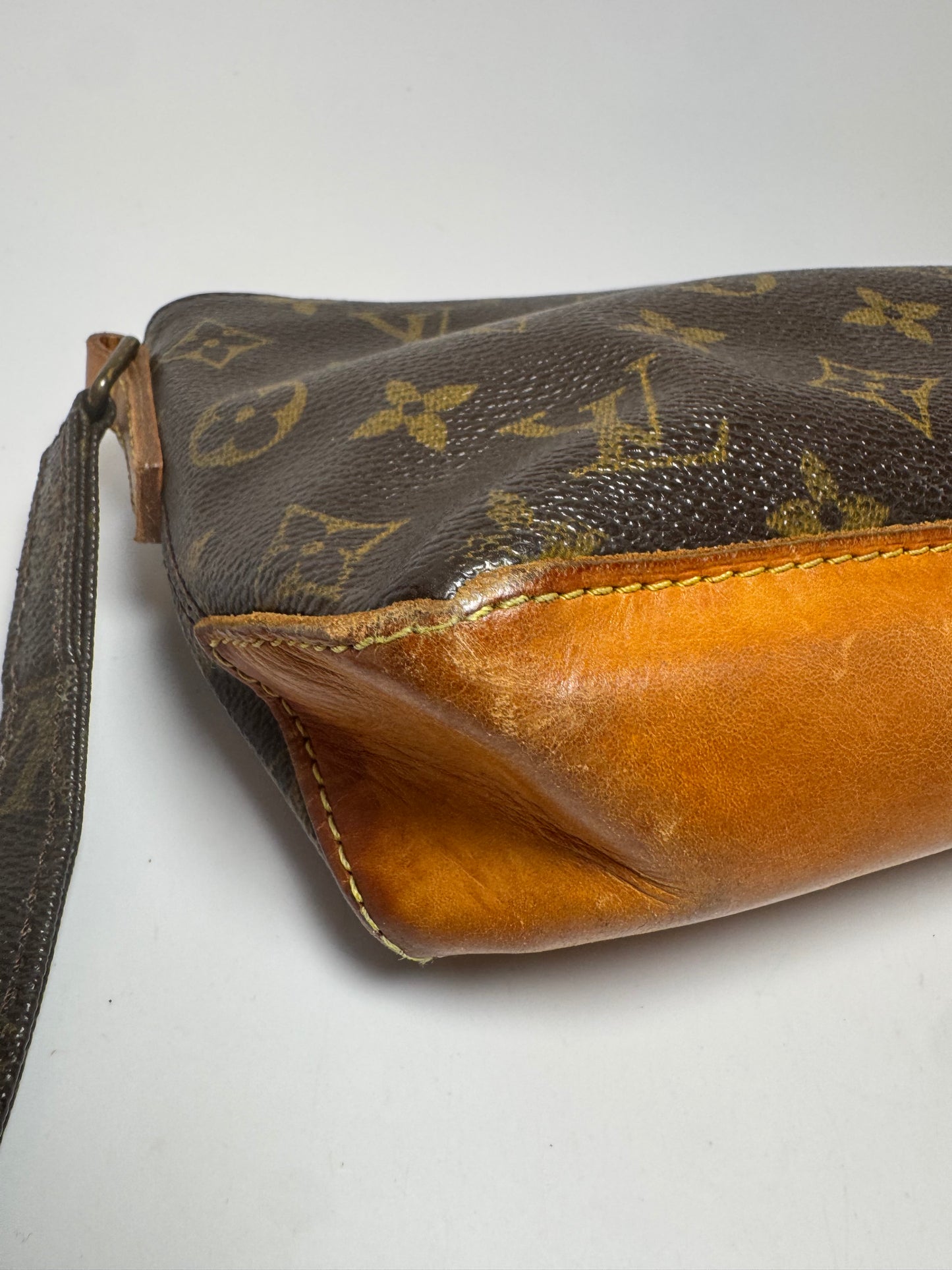 Louis Vuitton Monogram Trotteur Crossbody- Made in June 2002 in France