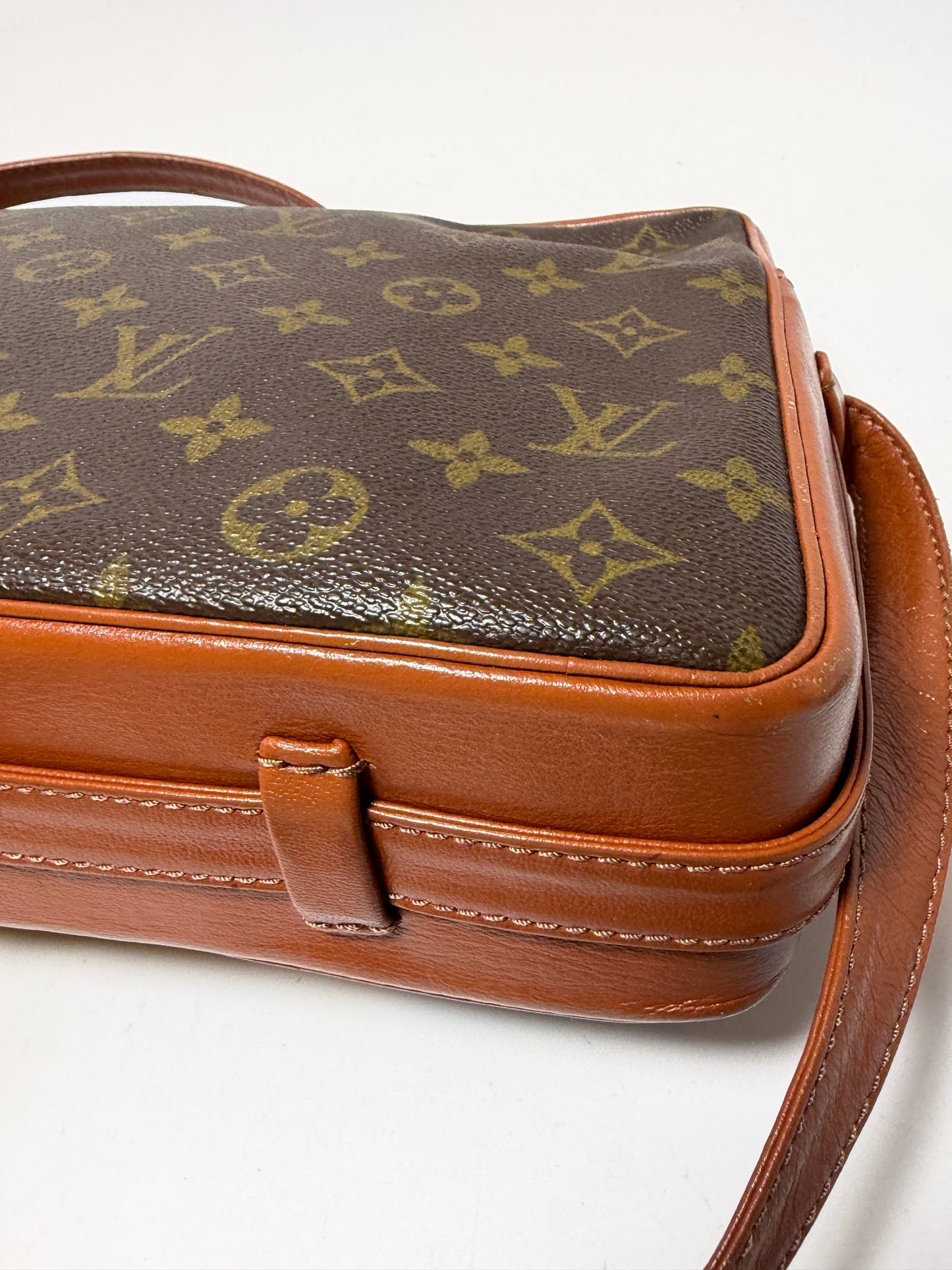Louis Vuitton Sac Bandoulière Monogram Pre Date Code Shoulder Bag