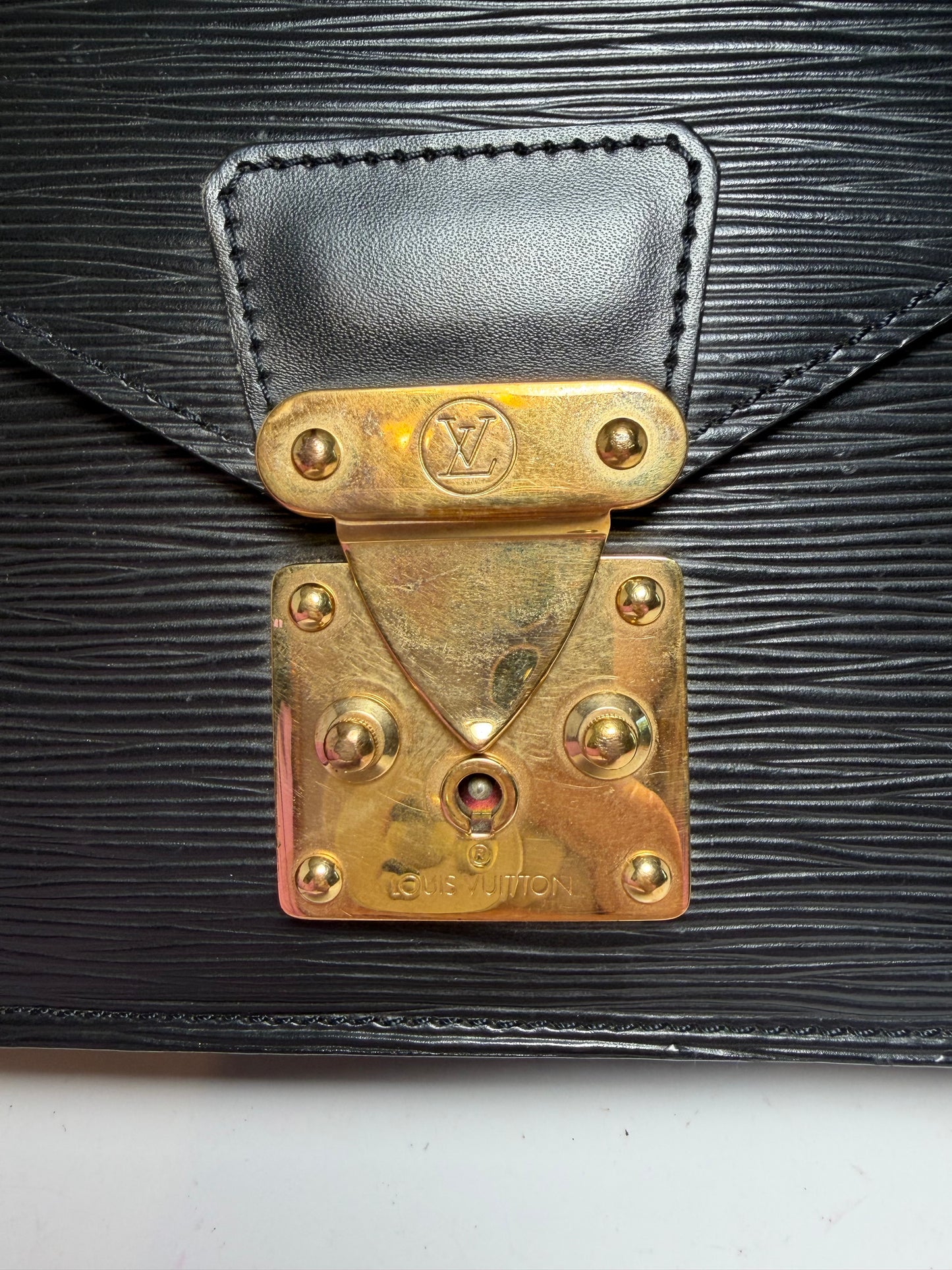 Louis Vuitton Pochette Sellier Draggone Clutch/Wristlet Black Epi Leather