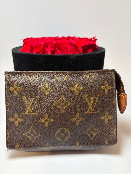 Louis Vuitton Toiletry Pouch 15 Monogram