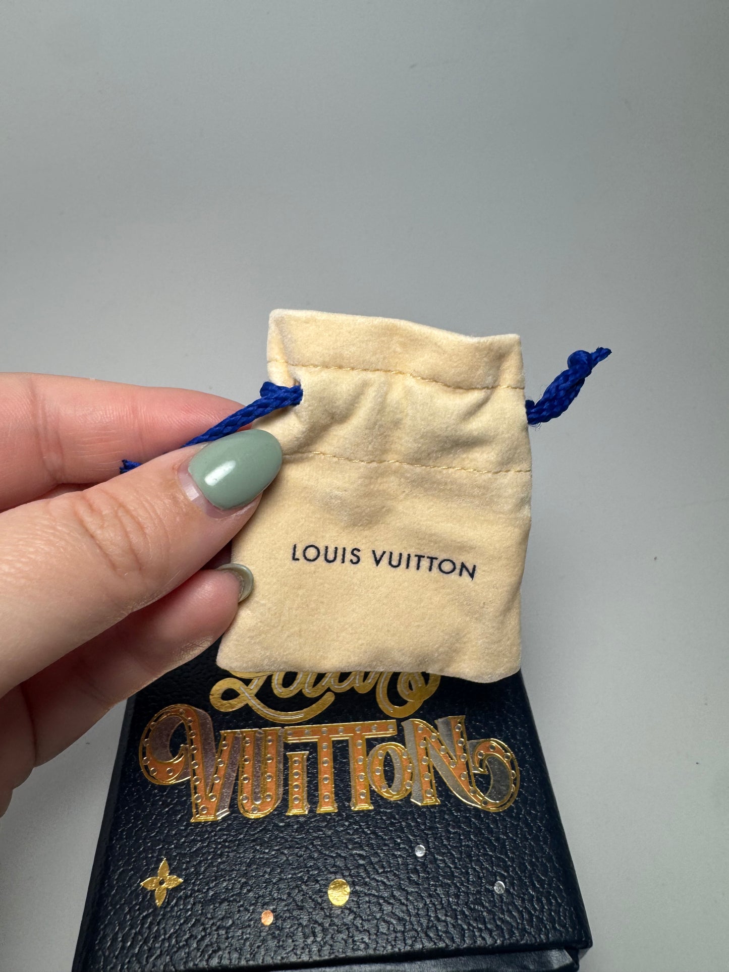 Louis Vuitton Blooming Earrings – Gold Metal – Limited Edition Box & Dust Bag