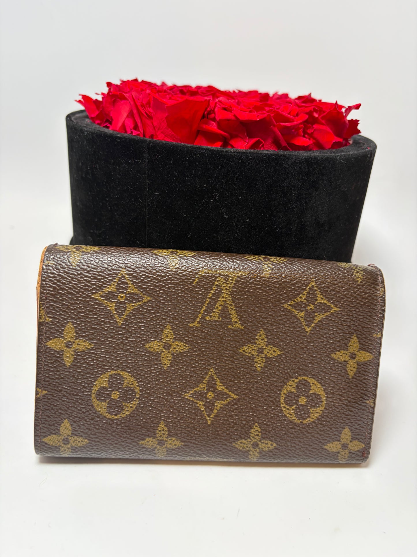 Louis Vuitton Porte Monnaie Billets Tressor Monogram Wallet