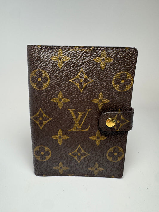 Louis Vuitton Agenda PM in Monogram/Planner/Passport Cover
