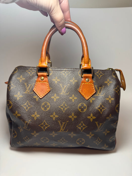 Louis Vuitton Speedy 25 Monogram Satchel