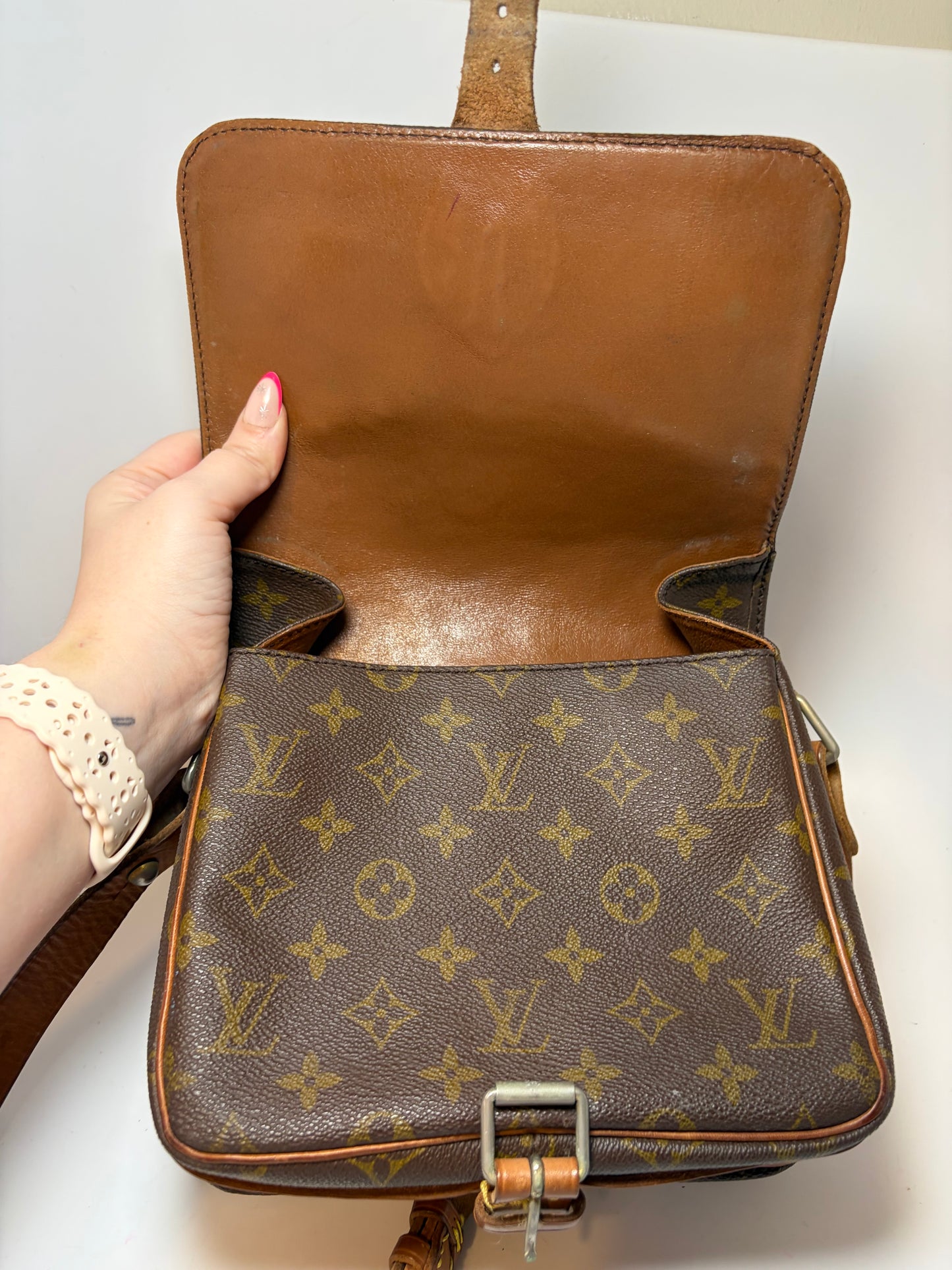 Louis Vuitton Cartouchière MM Monogram Crossbody
