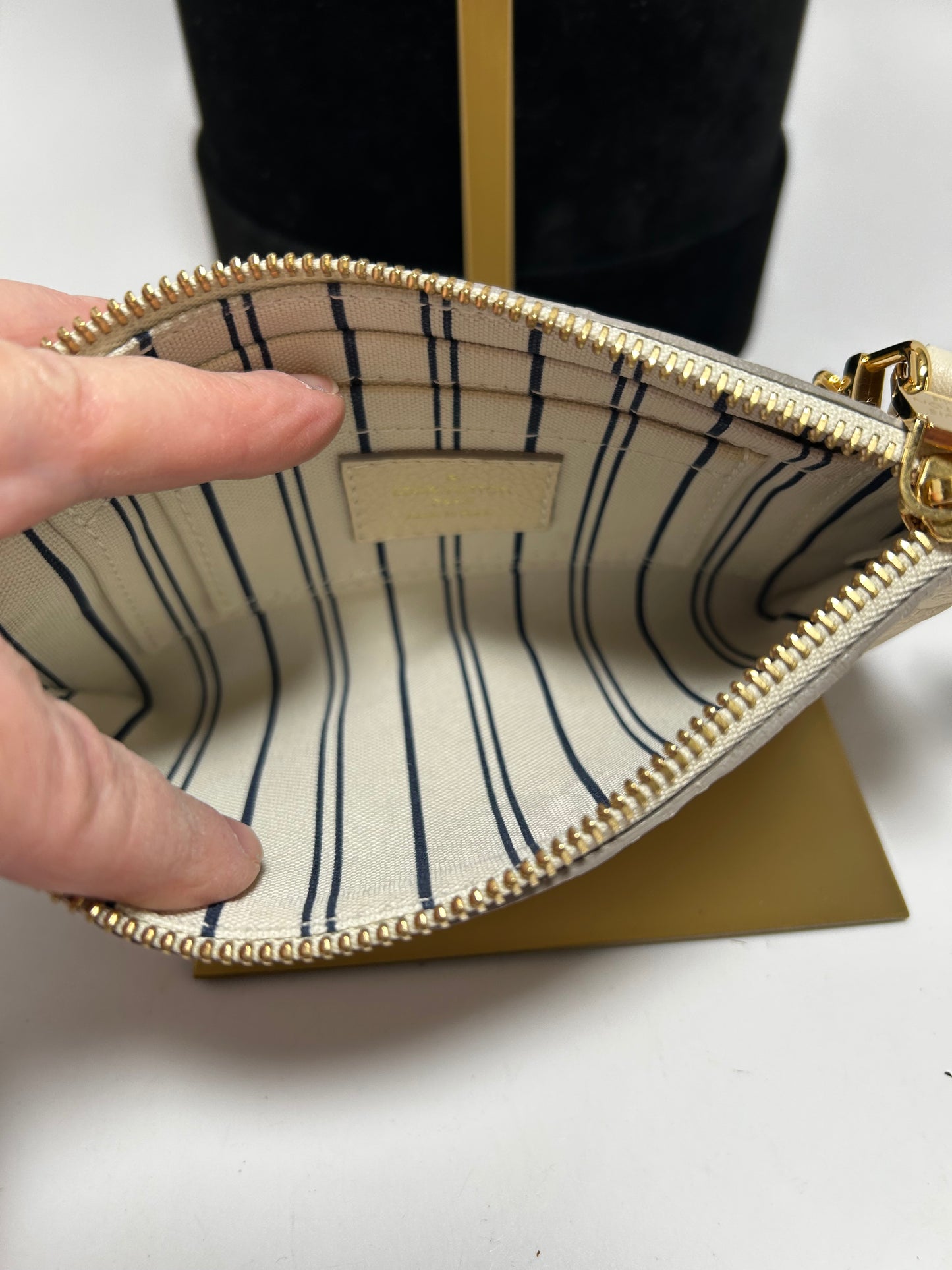 Louis Vuitton Citadine GM Pochette in Cream Empriente Leather