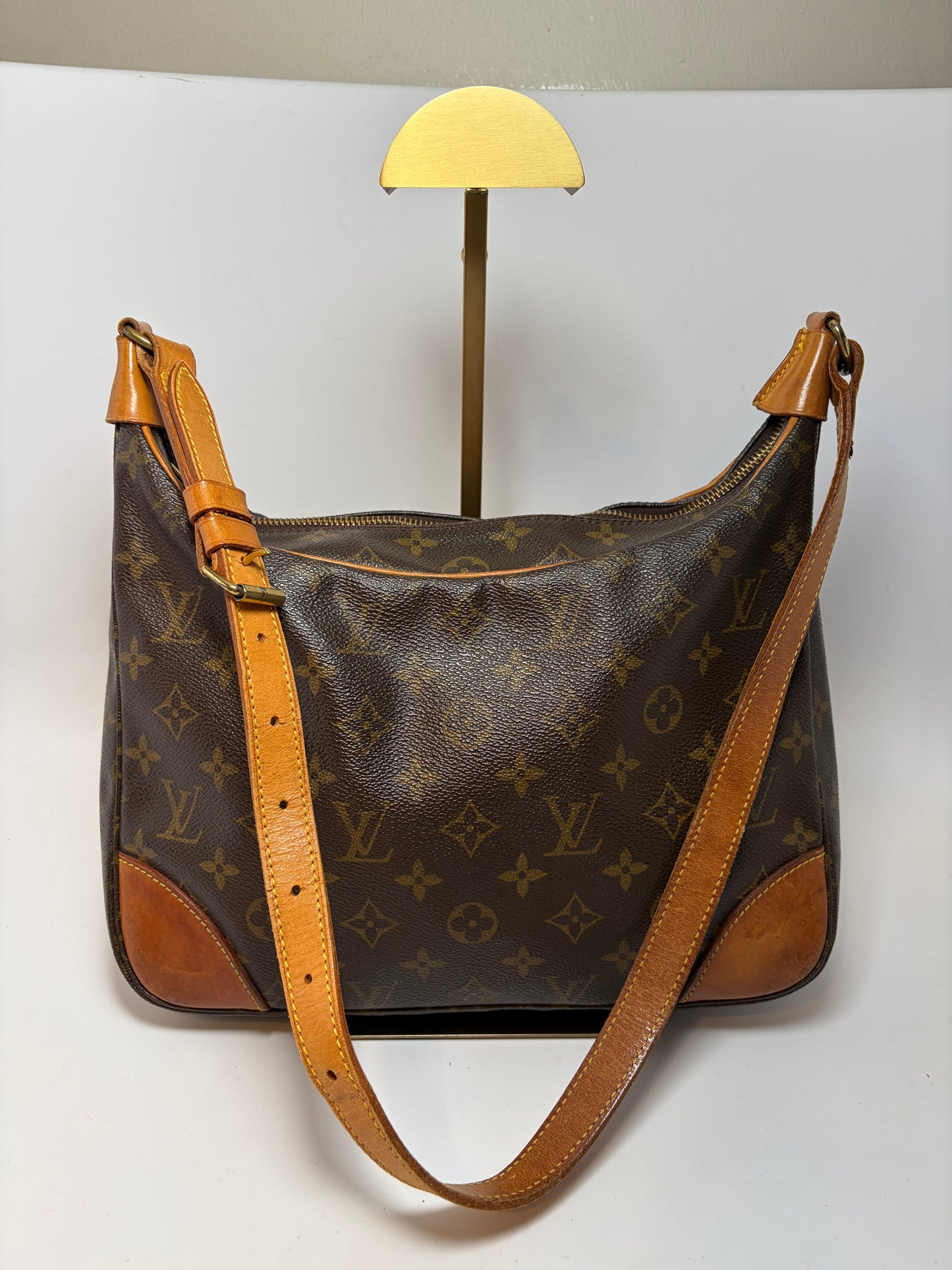 Louis Vuitton Boulogne 30 Monogram Shoulder Bag