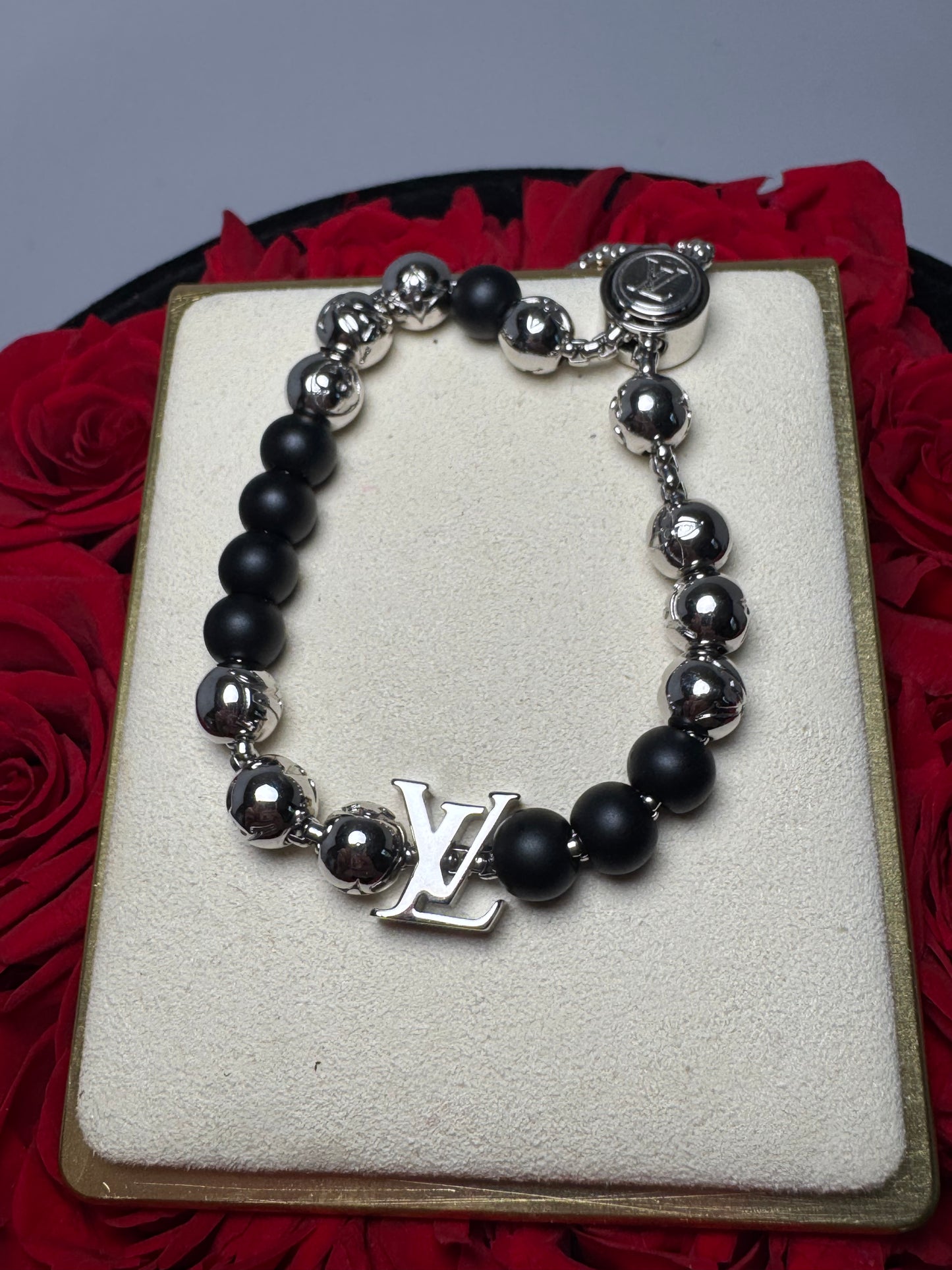 Louis Vuitton Monogram Beads Bracelet Onyx & Silver Unisex