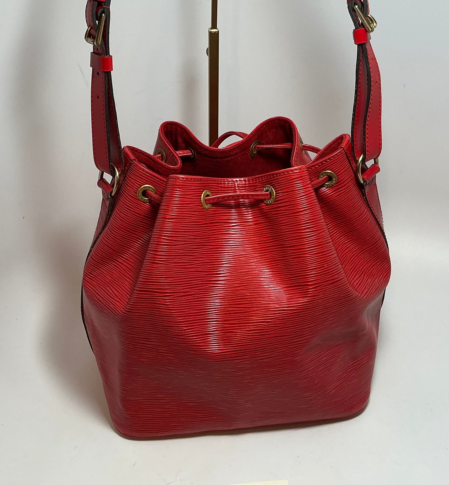 Louis Vuitton Petite Noe Bucket Bag Red Epi Leather