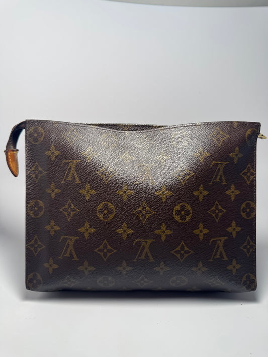 Louis Vuitton Toiletry/Toilette 26 Pouch Monogram Made in France