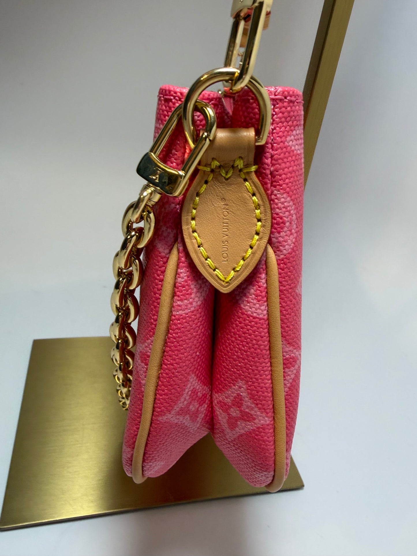 Louis Vuitton Liv Pochette Rose Ruban Monogram Shoulder Bag/Crossbody