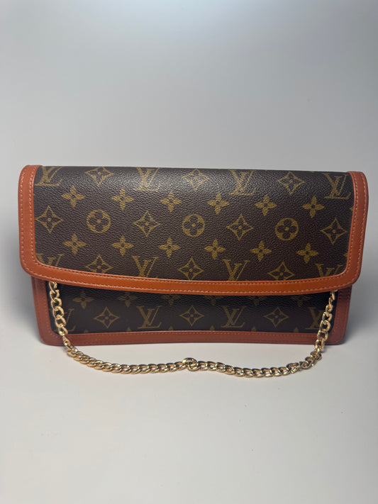 Louis Vuitton Pochette Dame Monogram Clutch