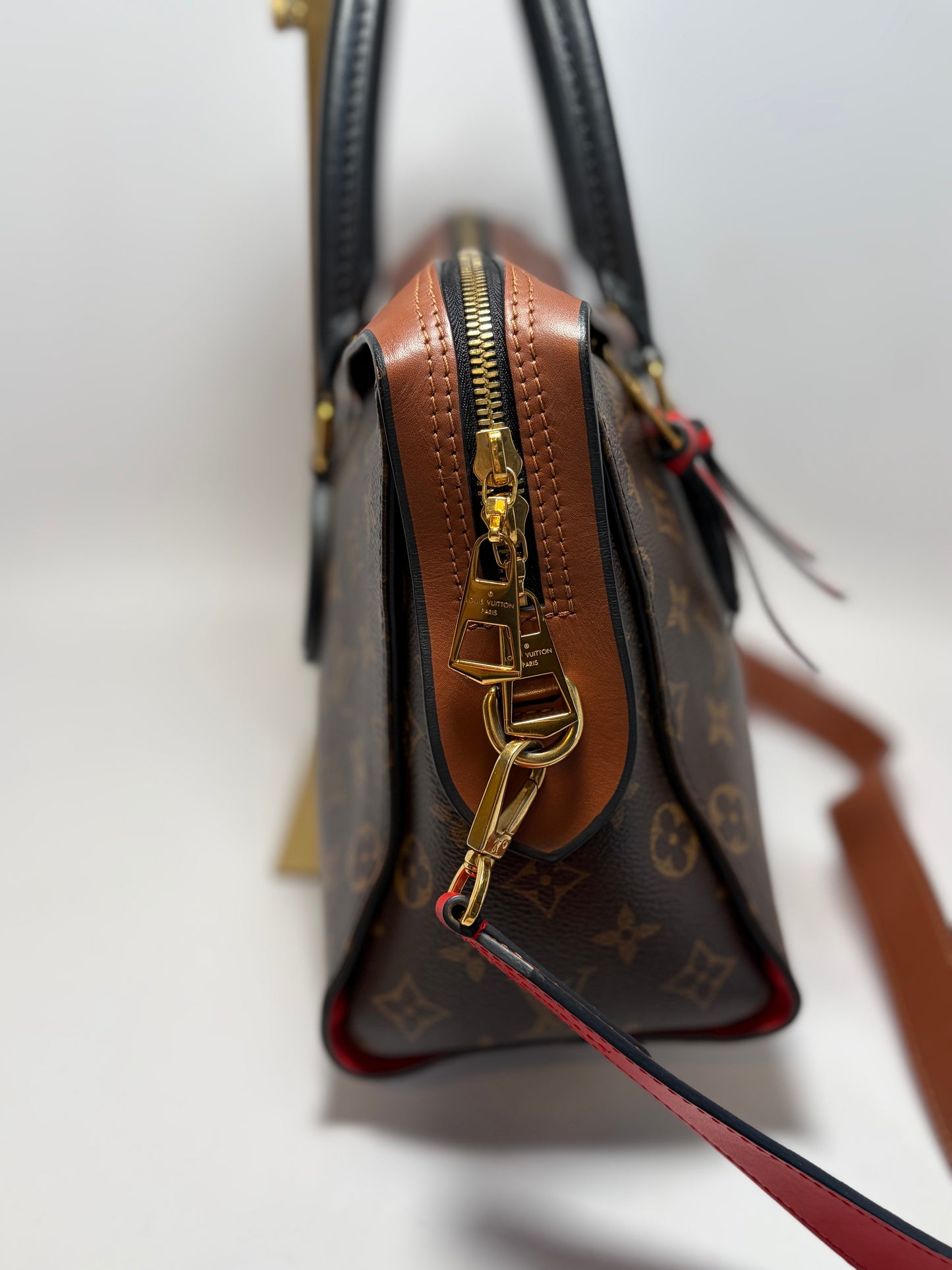 Louis Vuitton Tuileries Monogram Handbag/Shoulder Bag Monogram