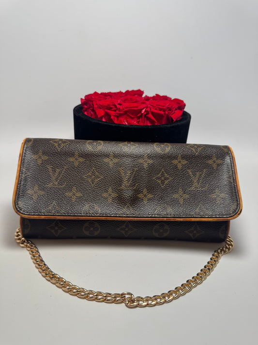 Louis Vuitton Monogram Twin GM Pochette Clutch on Chain (FAIR)