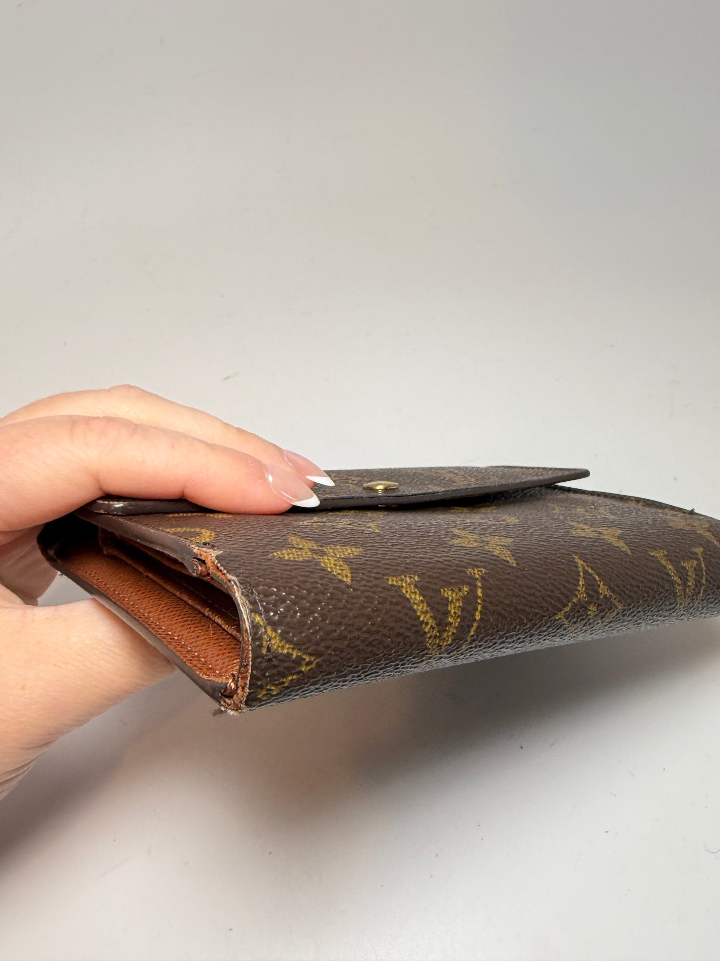 Louis Vuitton Porte Tressor Etui Papier Passport Wallet Monogram