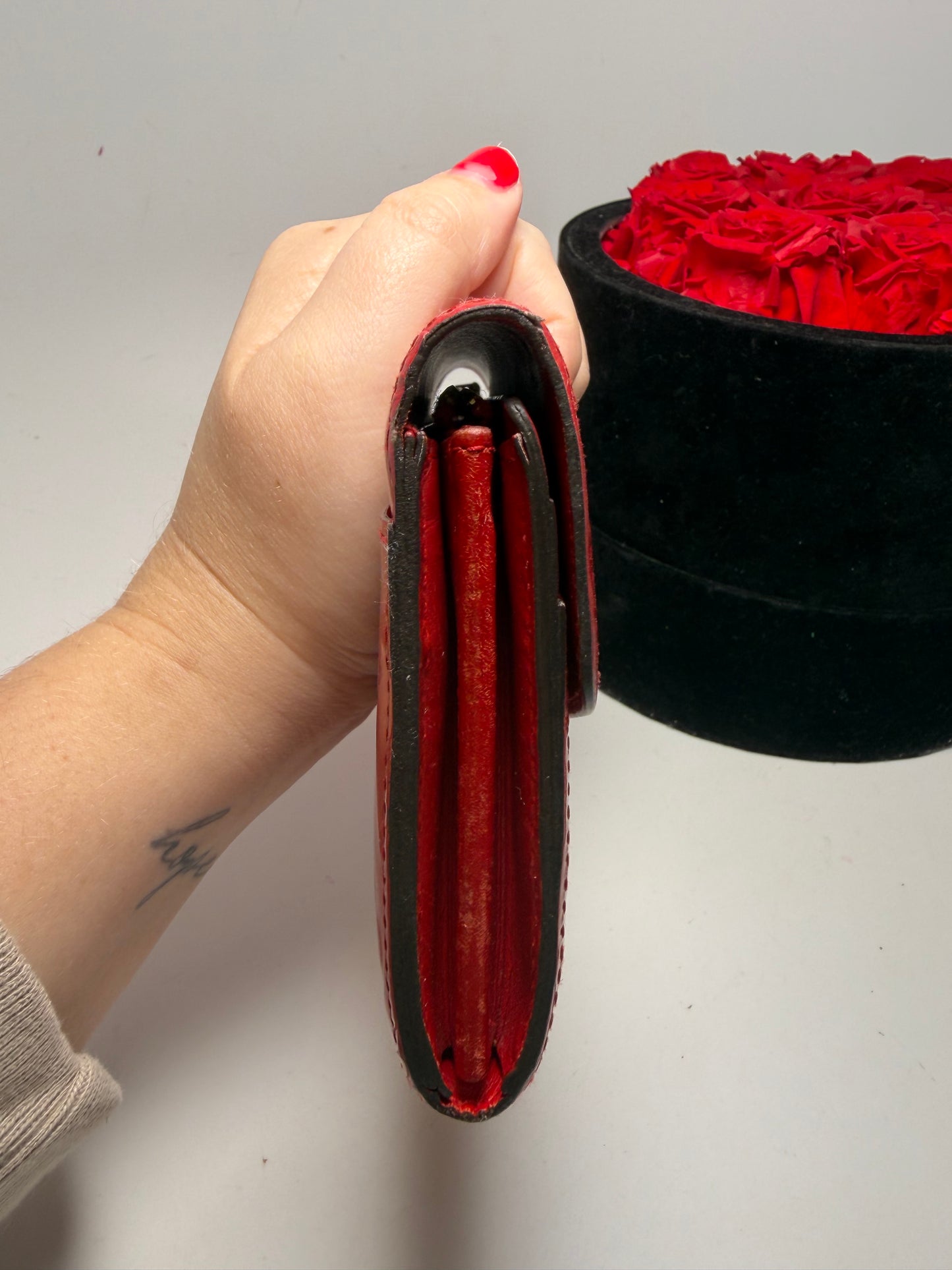 Louis Vuitton Cherry Red Vernis Leather Sarah Wallet