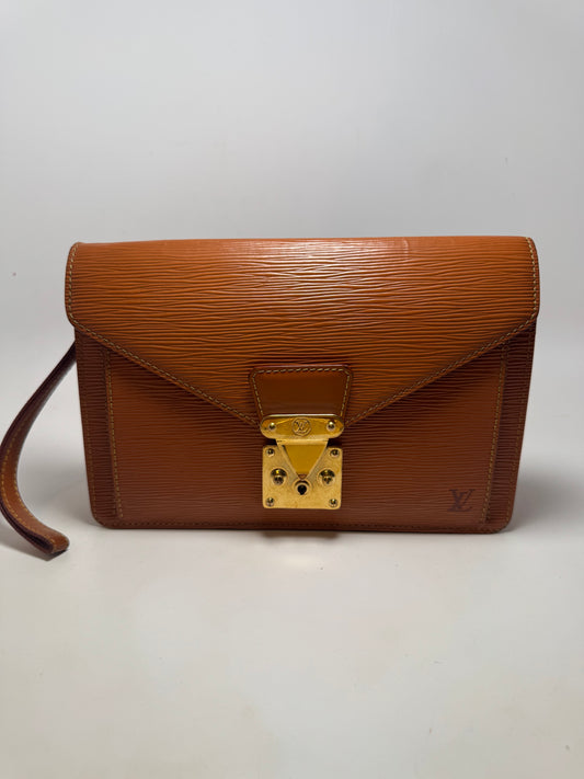 Louis Vuitton Epi Leather Serie Draggone Clutch/Wristlet