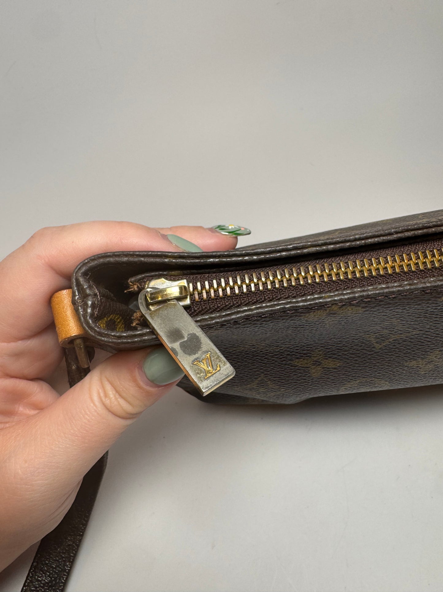 Louis Vuitton Monogram Trotteur Crossbody- Made in June 2002 in France