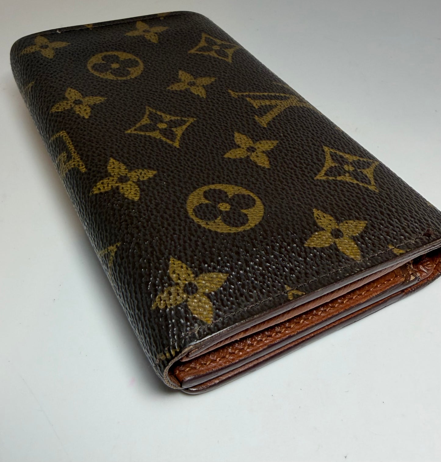 Louis Vuitton Porte-Monnaie Tressor Monogram Wallet