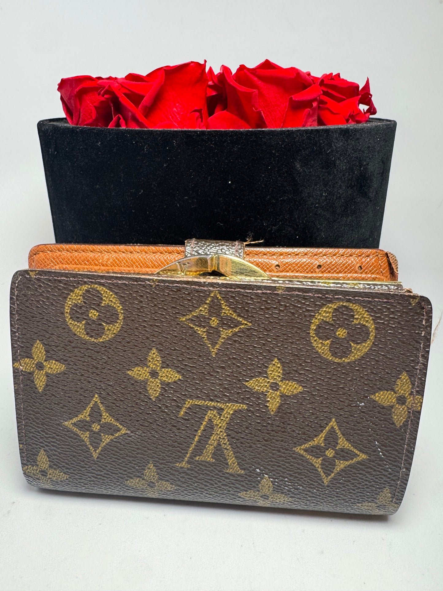 Louis Vuitton Monogram Kiss Lock Wallet French Purse