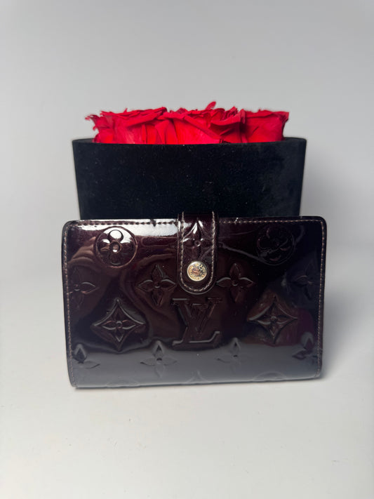 Louis Vuitton Vernis Plum Purple Monogram Compact Kiss Lock French Wallet
