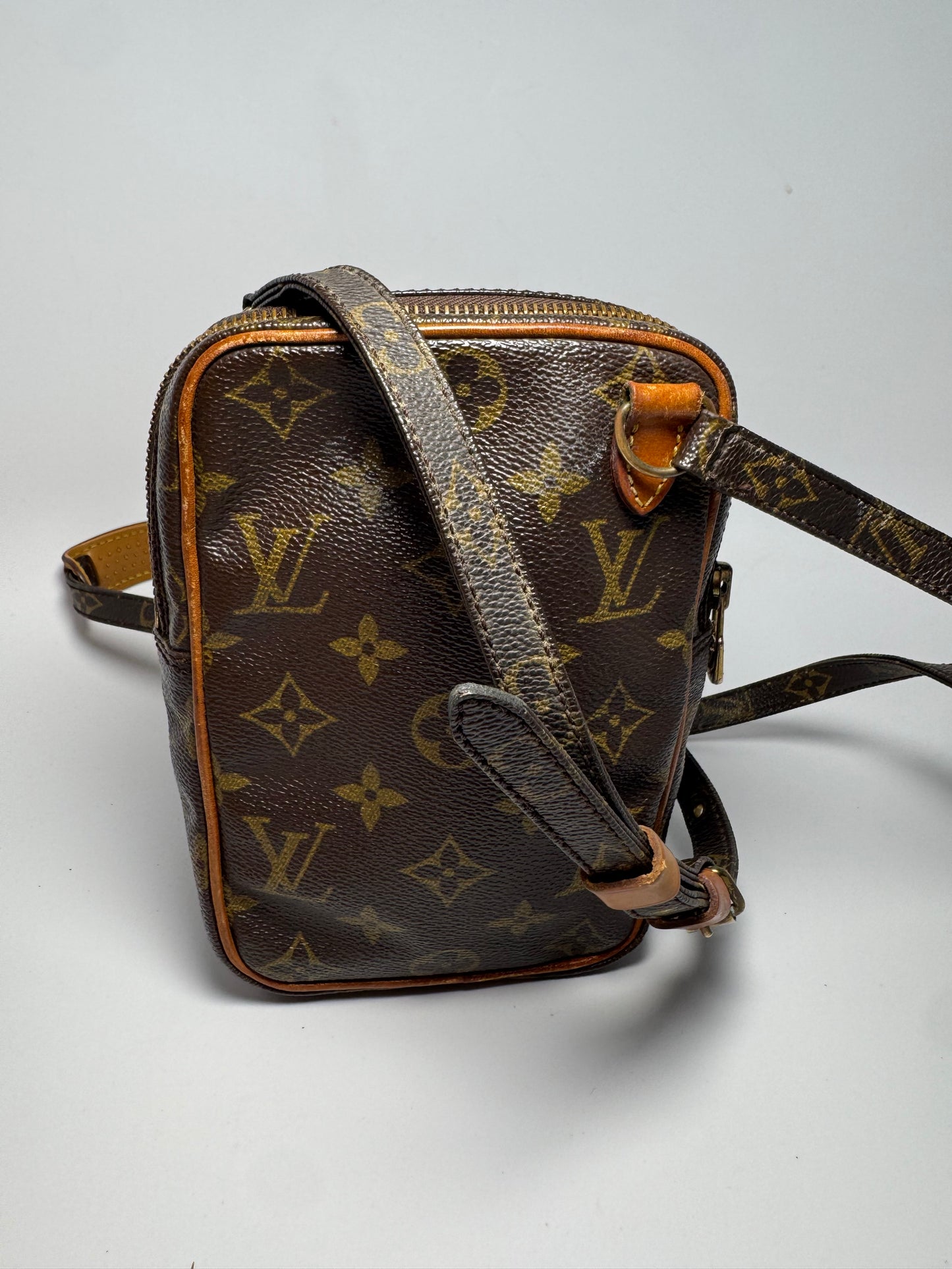 Louis Vuitton Mini Amazon Monogram Crossbody – 1987