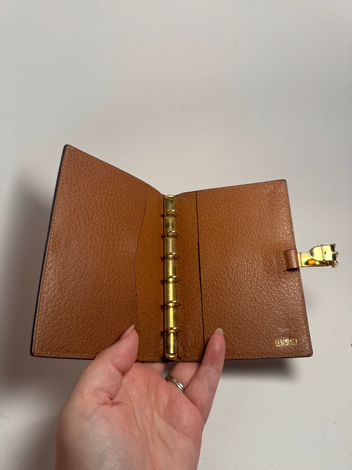 Gucci Brown Leather Agenda/Diary Cover w/6 Rings (Holds Passport)