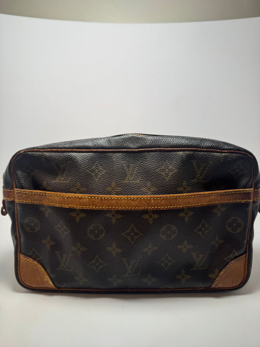 Louis Vuitton Compeigne 28 Monogram Clutch