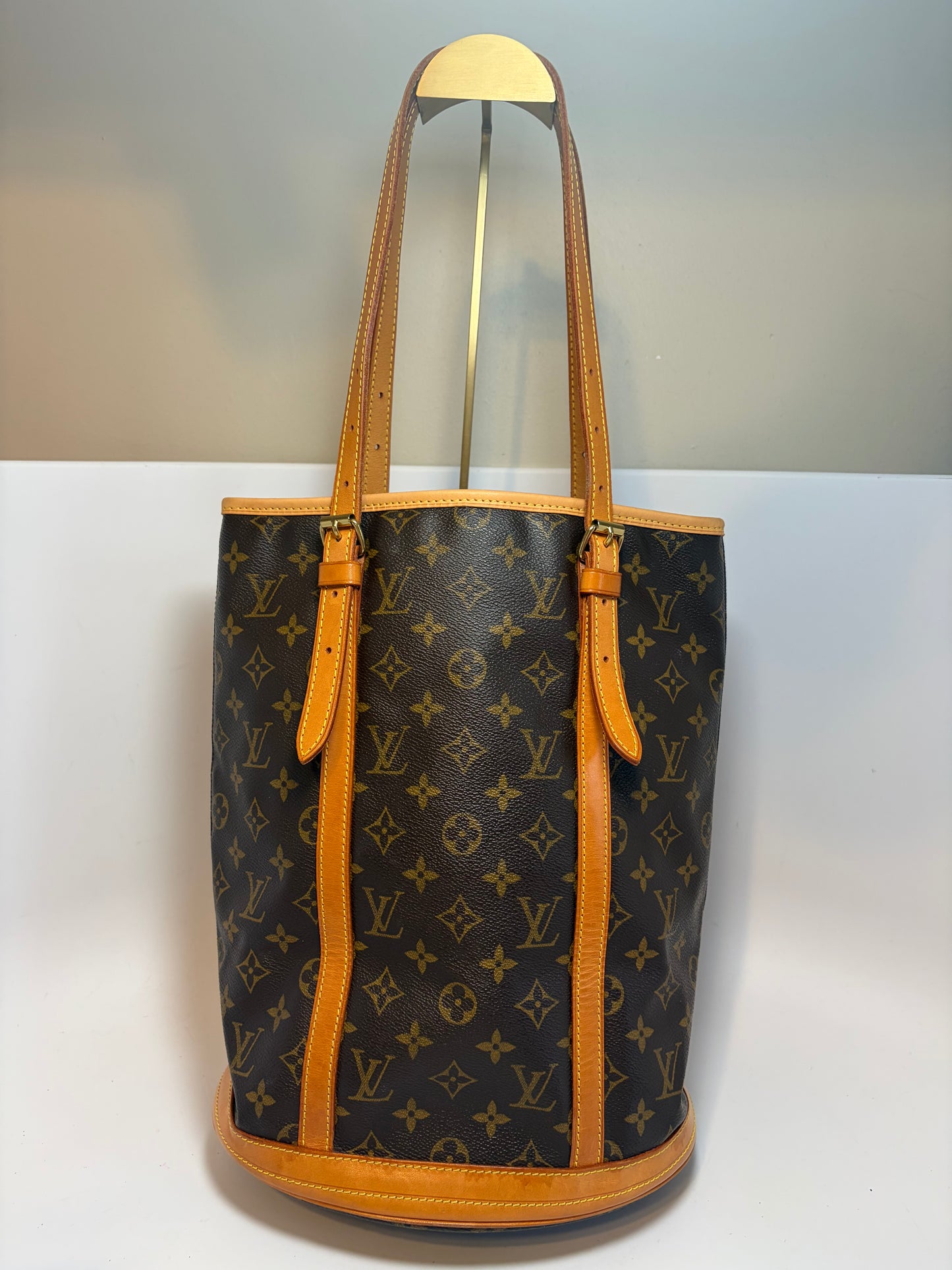 Louis Vuitton Bucket GM Monogram Tote
