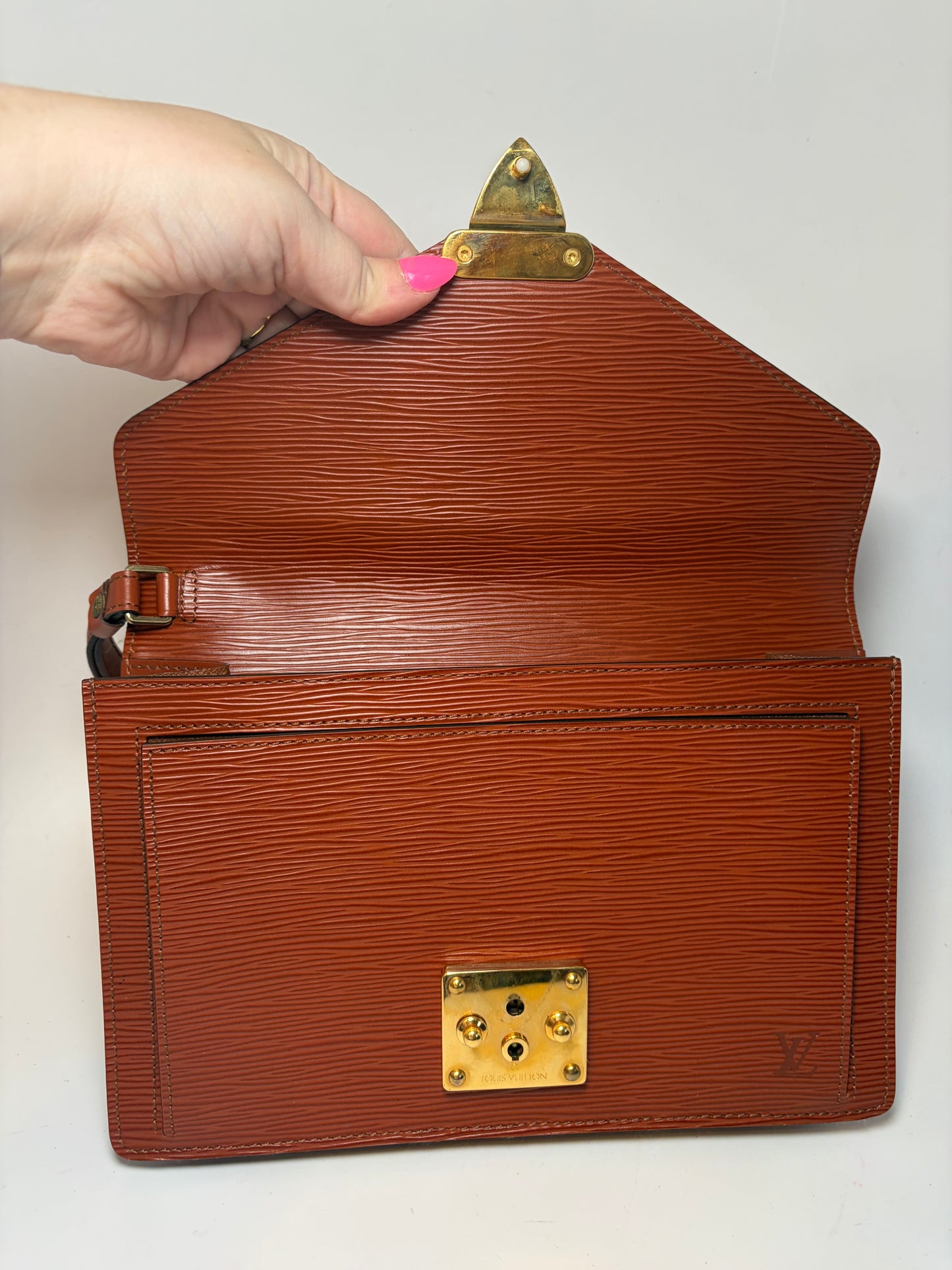 Louis Vuitton Pochette Sellier Draggone Clutch/Wristlet Kenyan Fawn Brown Epi Leather