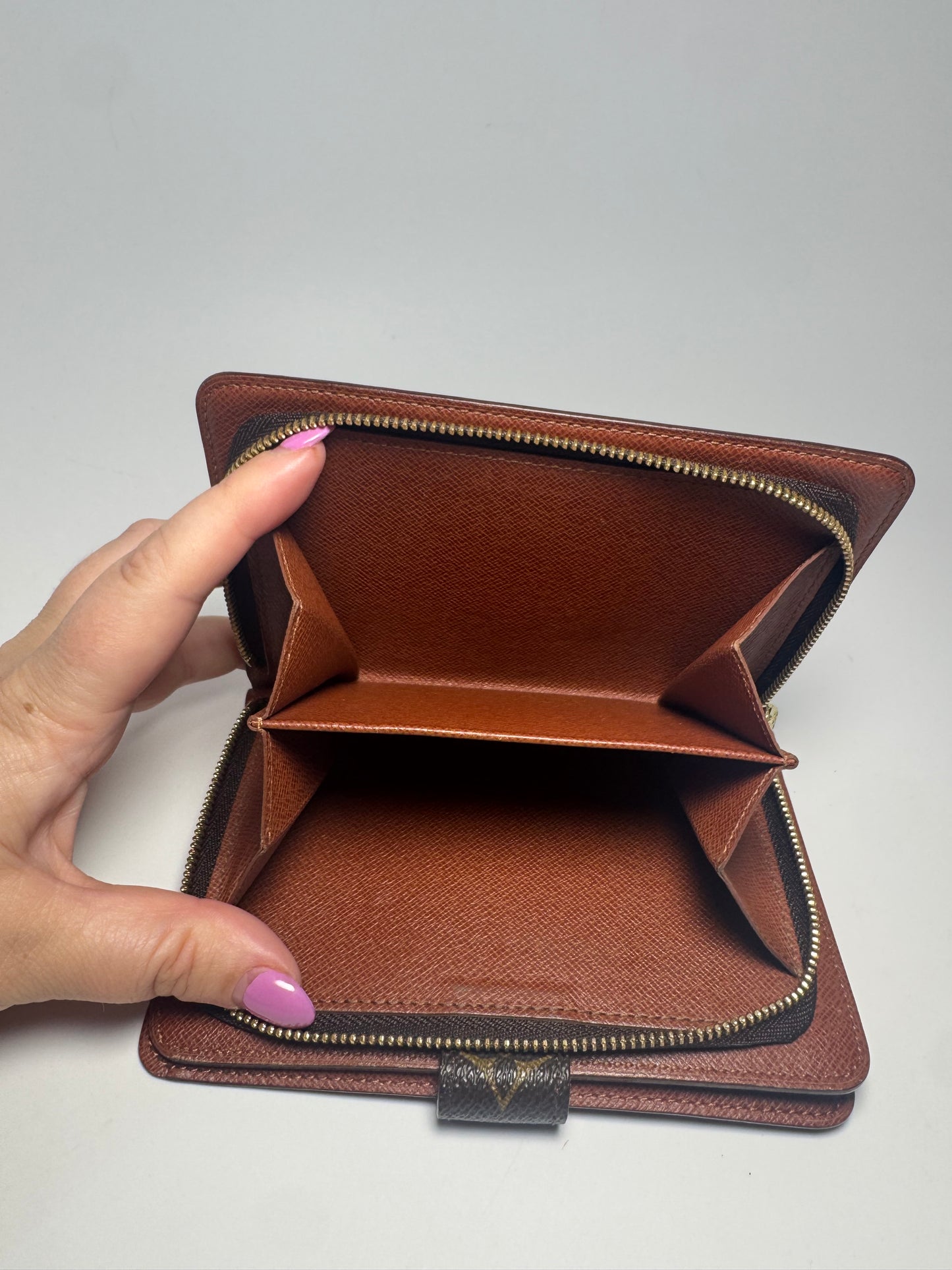 Louis Vuitton Porte Papier Zip Monogram Wallet/Passport Holder, September 2009