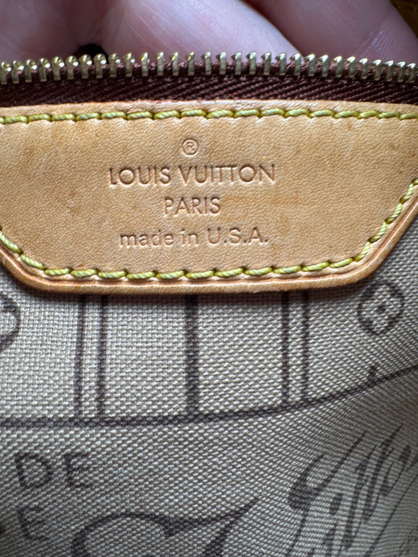Louis Vuitton Neverfull MM Monogram Tote