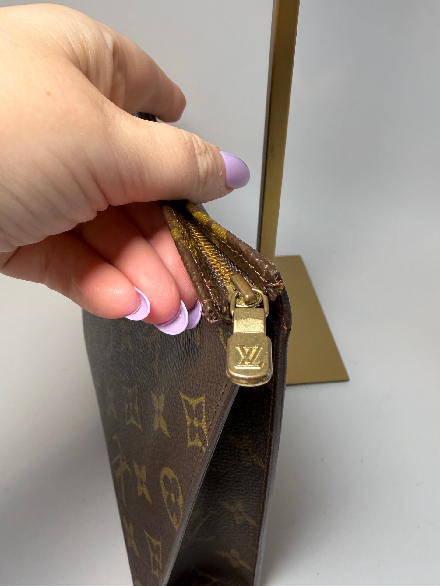 Louis Vuitton Toiletry Pouch 26 Monogram