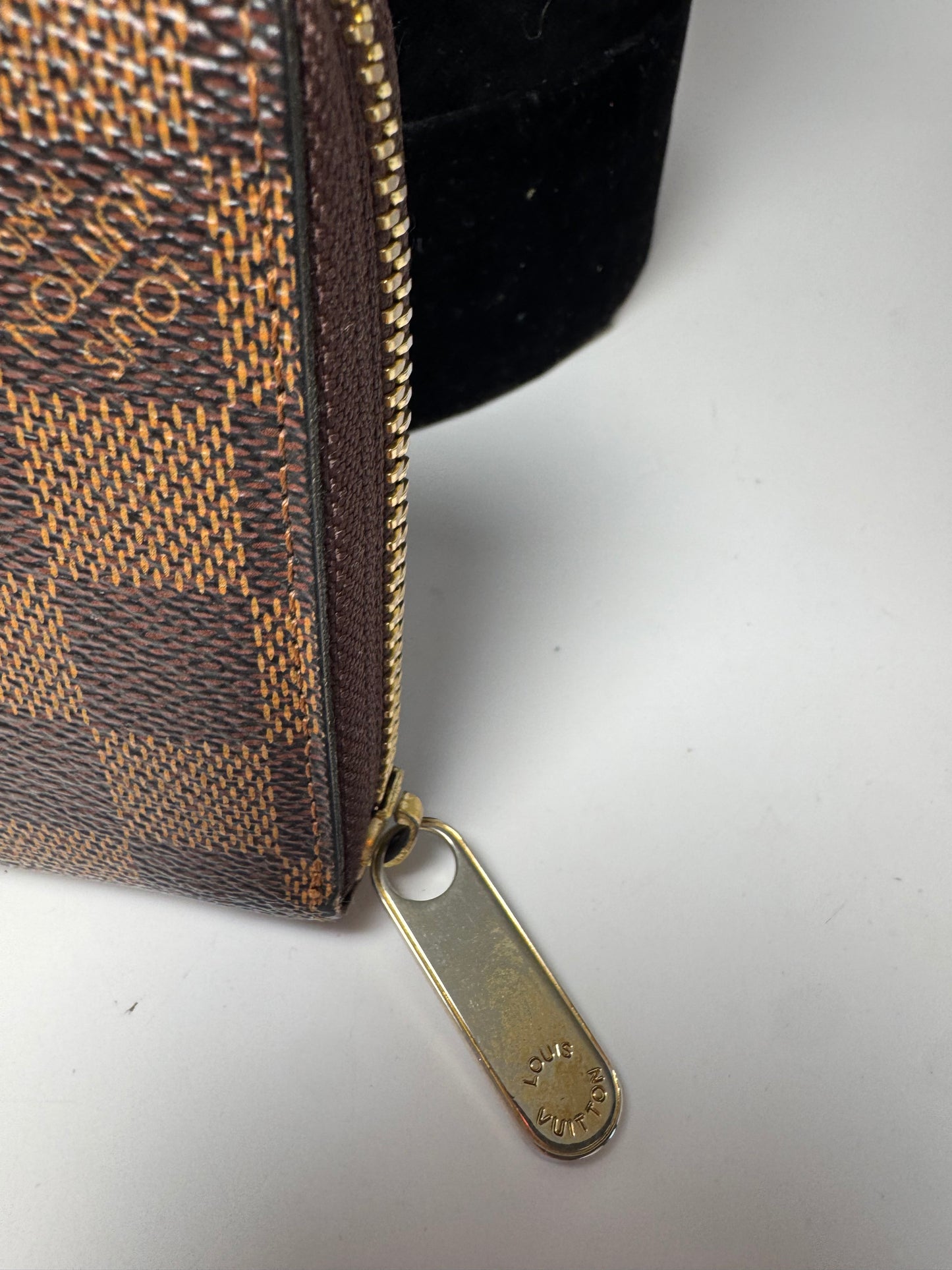 Louis Vuitton Damier Ebene Zippy Wallet